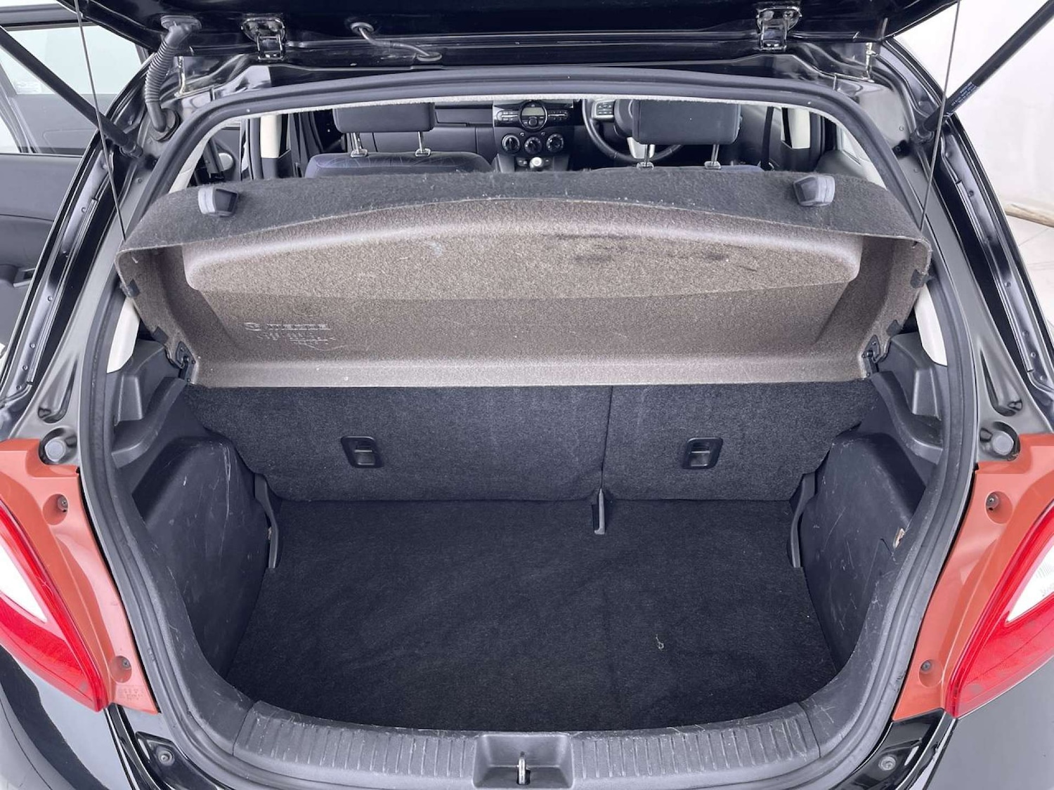 Used Mazda Mazda2 2011 for sale - 77400155: Photo 10