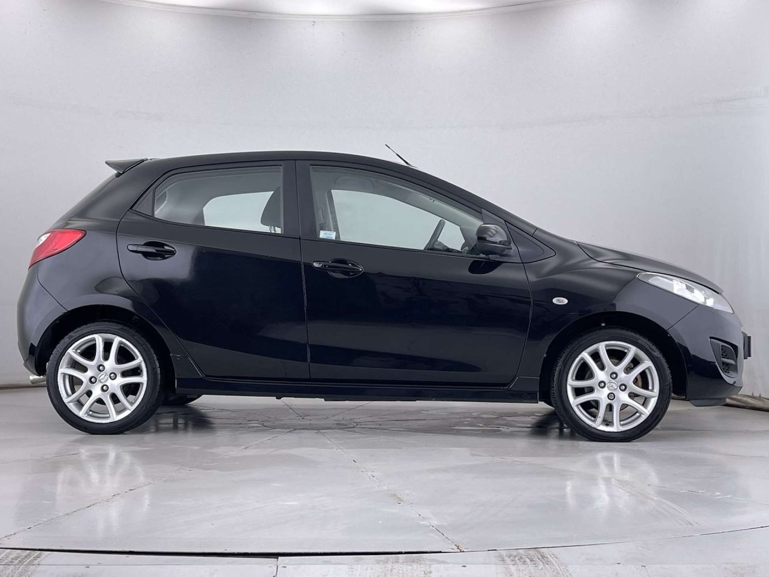 Used Mazda Mazda2 2011 for sale - 77400155: Photo 15