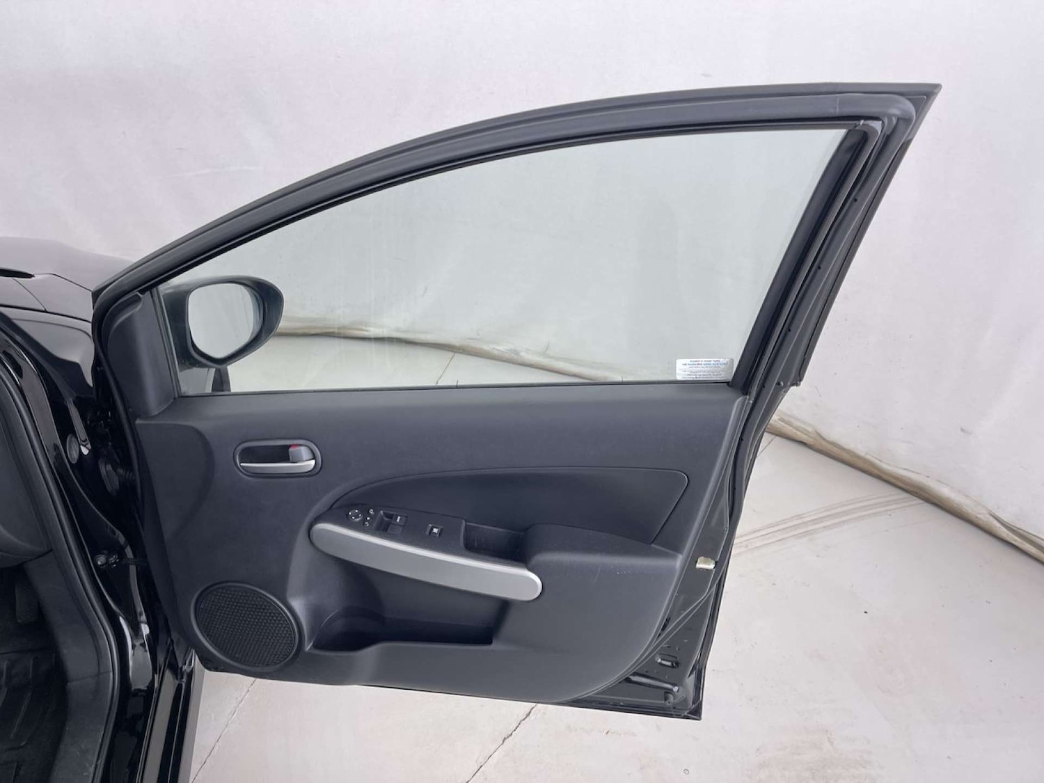 Used Mazda Mazda2 2011 for sale - 77400155: Photo 29
