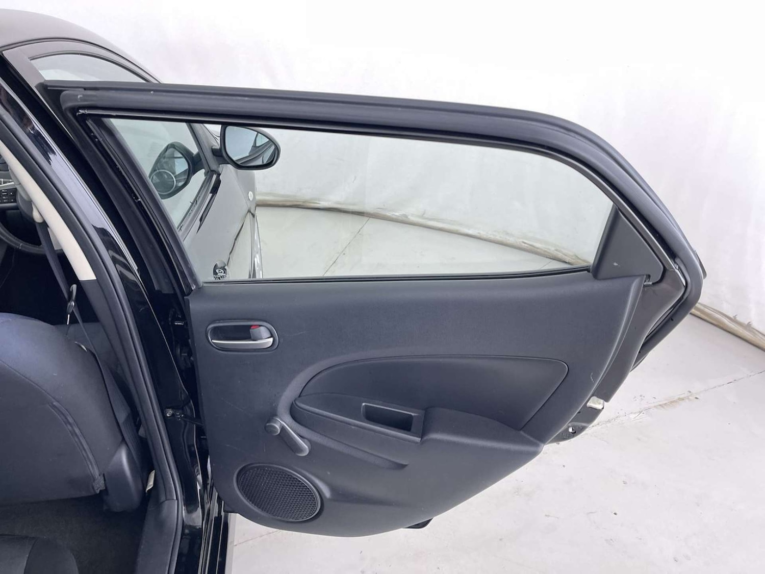 Used Mazda Mazda2 2011 for sale - 77400155: Photo 30