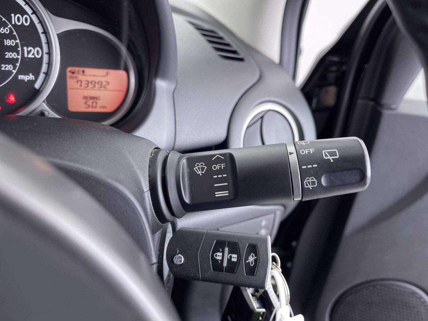 Used Mazda Mazda2 2011 for sale - 77400155: Photo 51