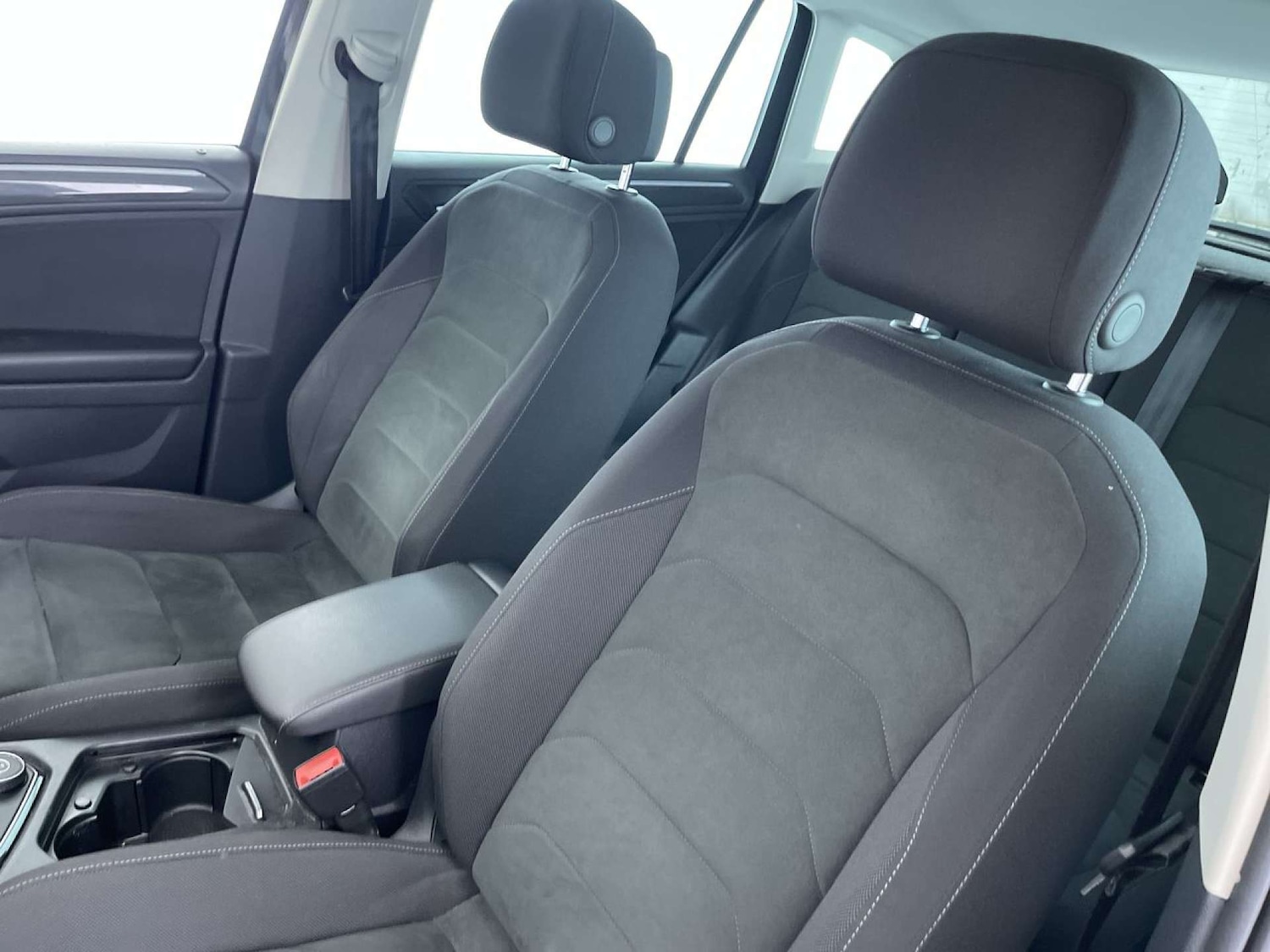 Used Volkswagen Tiguan 2018 for sale - 76637972: Photo 31