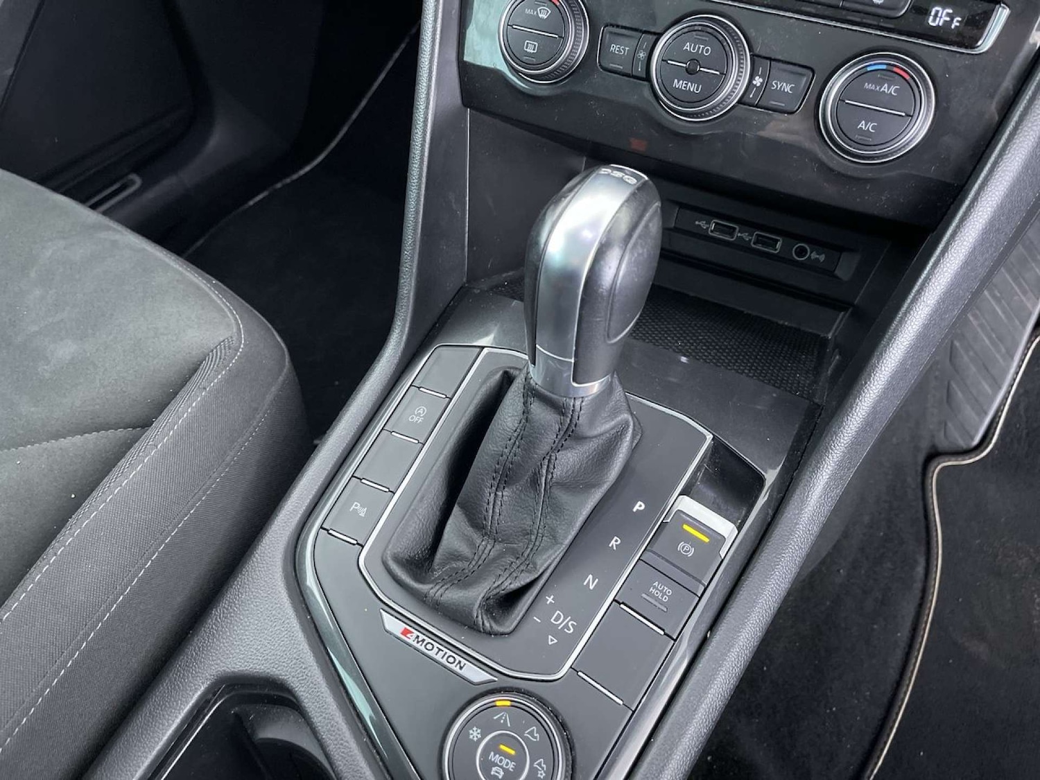 Used Volkswagen Tiguan 2018 for sale - 76637972: Photo 48