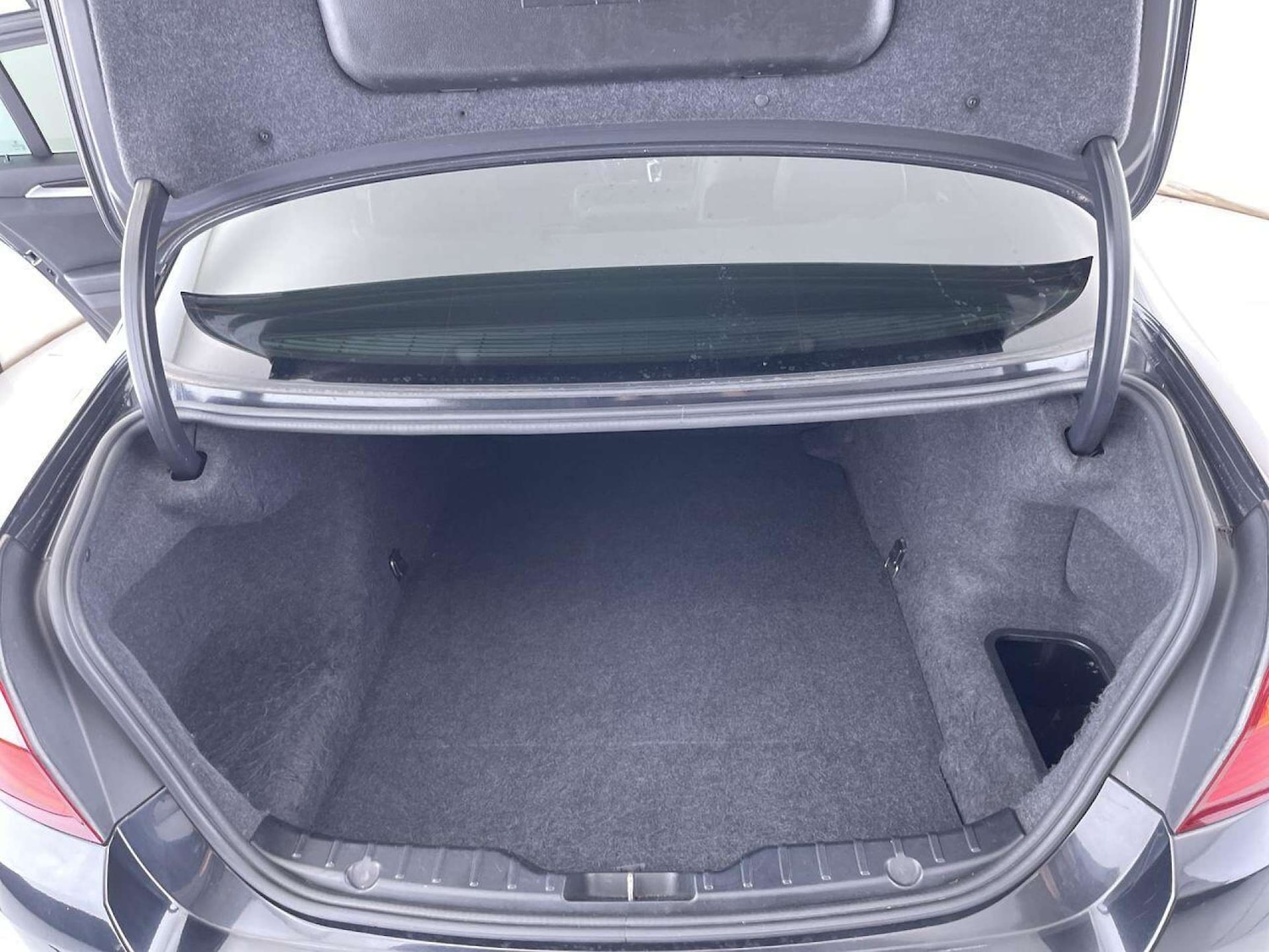 Used BMW 5 Series 2010 for sale - 76542284: Photo 10