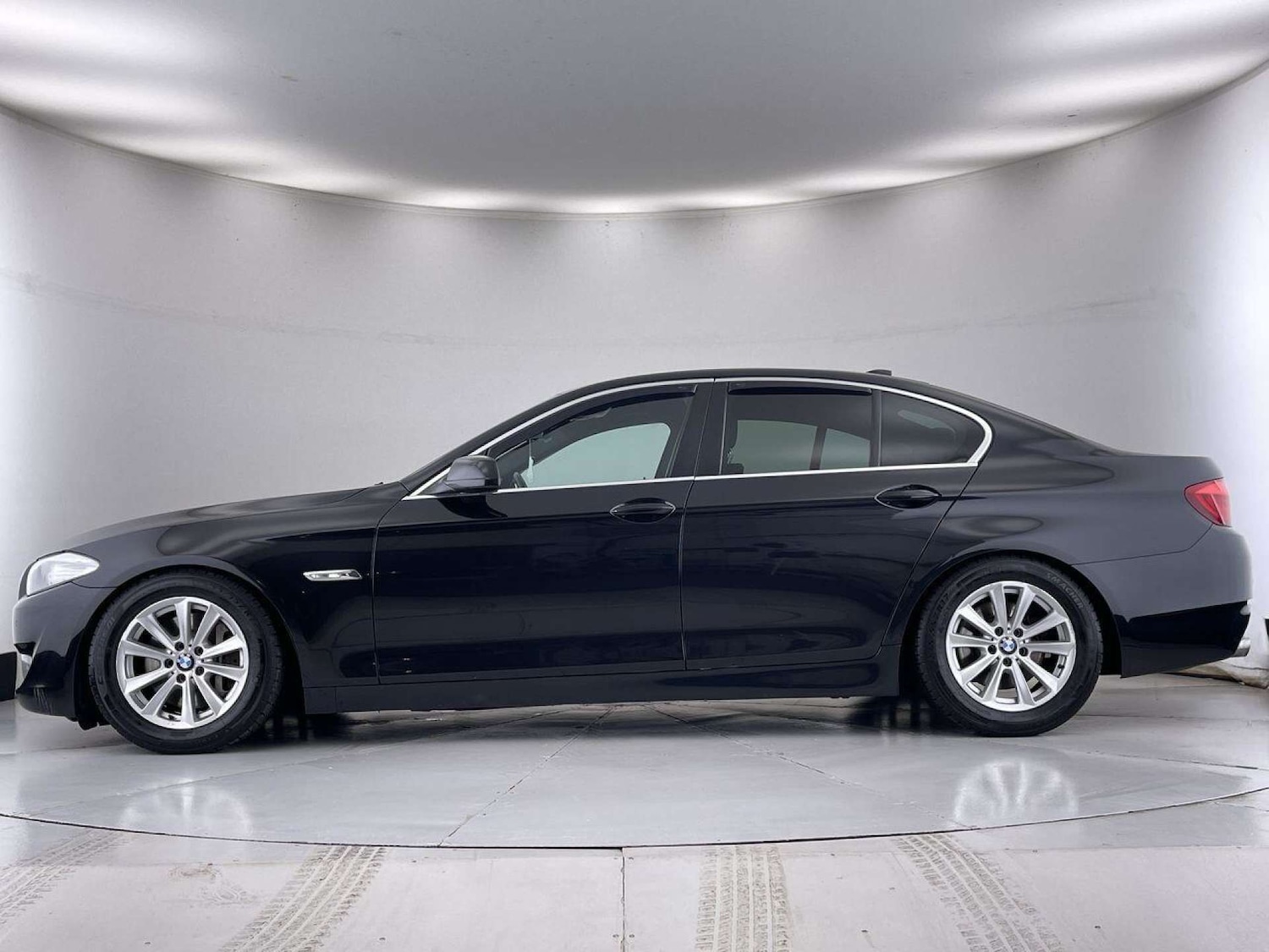 Used BMW 5 Series 2010 for sale - 76542284: Photo 16