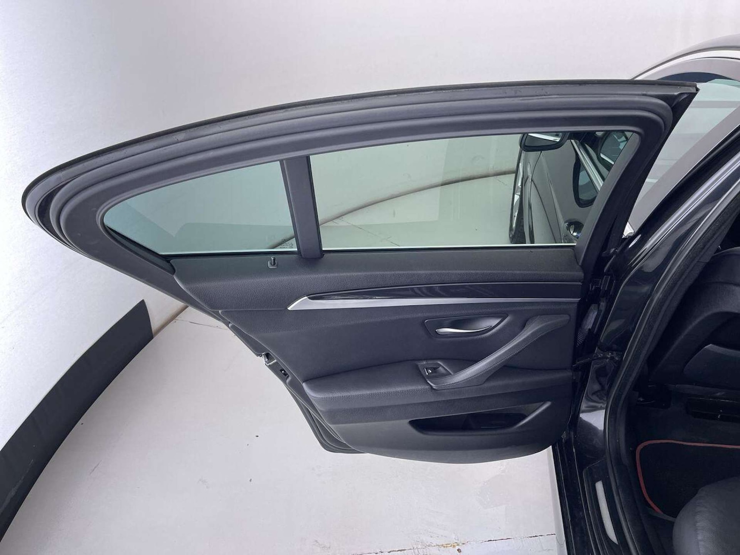 Used BMW 5 Series 2010 for sale - 76542284: Photo 27