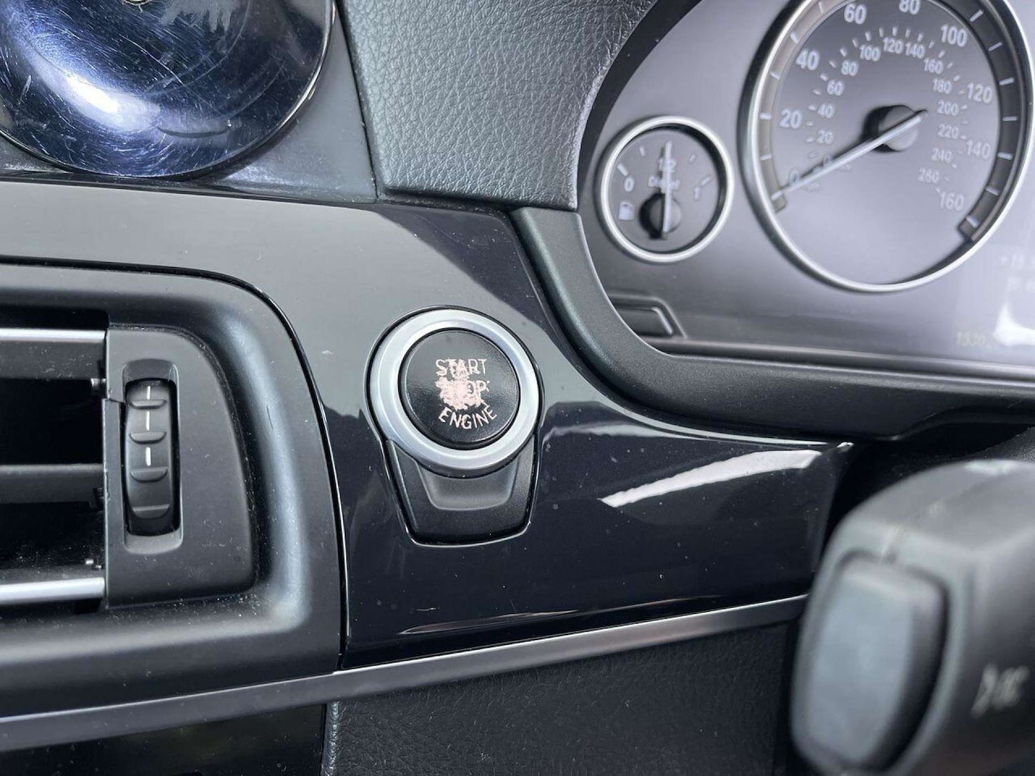 Used BMW 5 Series 2010 for sale - 76542284: Photo 44