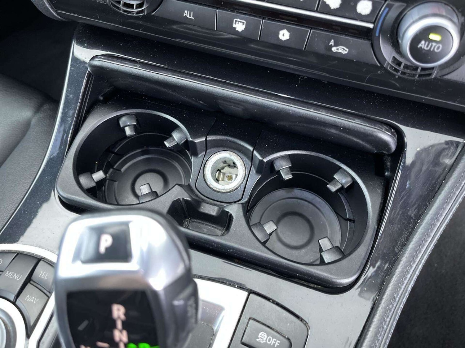 Used BMW 5 Series 2010 for sale - 76542284: Photo 47