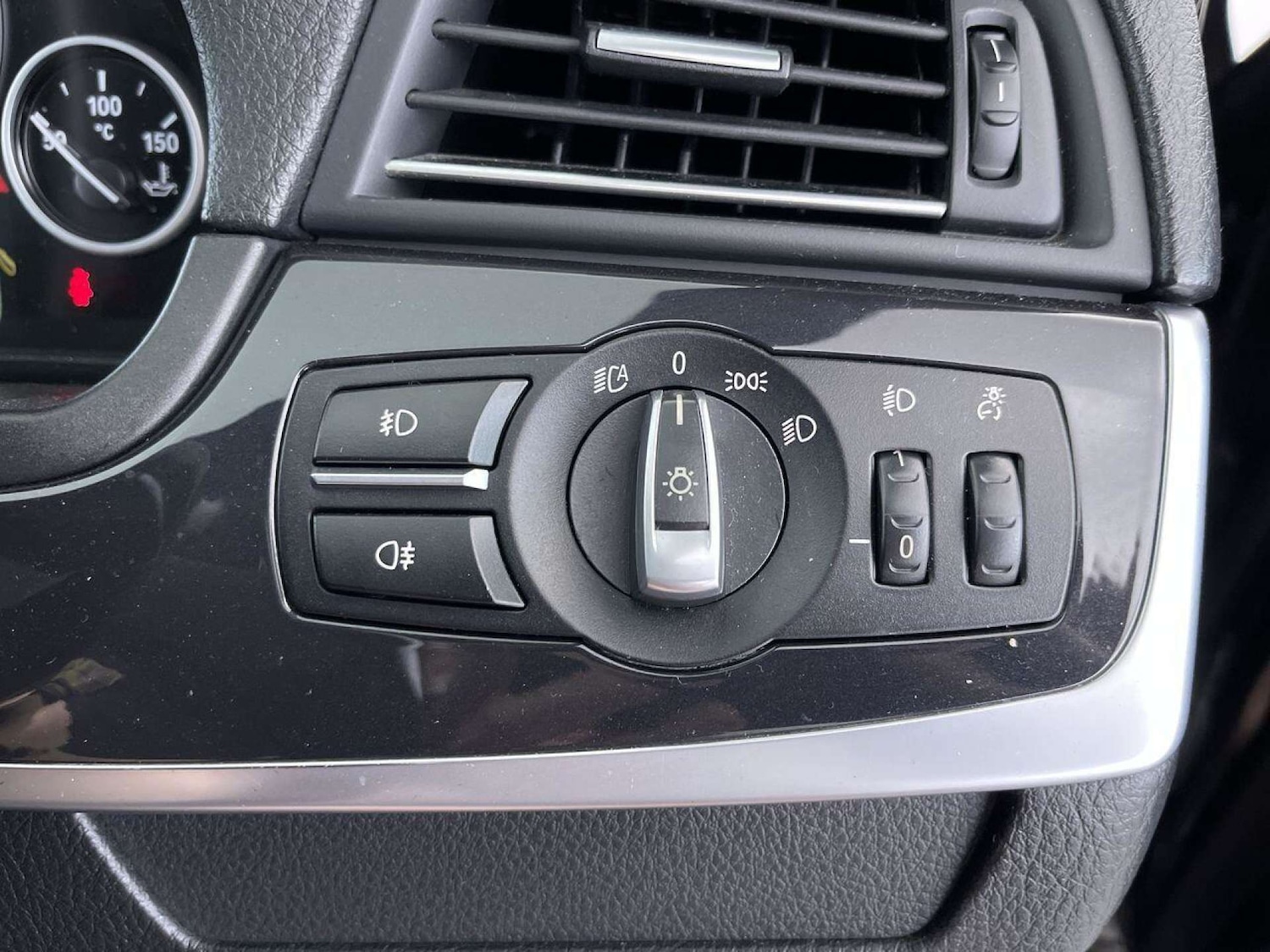 Used BMW 5 Series 2010 for sale - 76542284: Photo 48