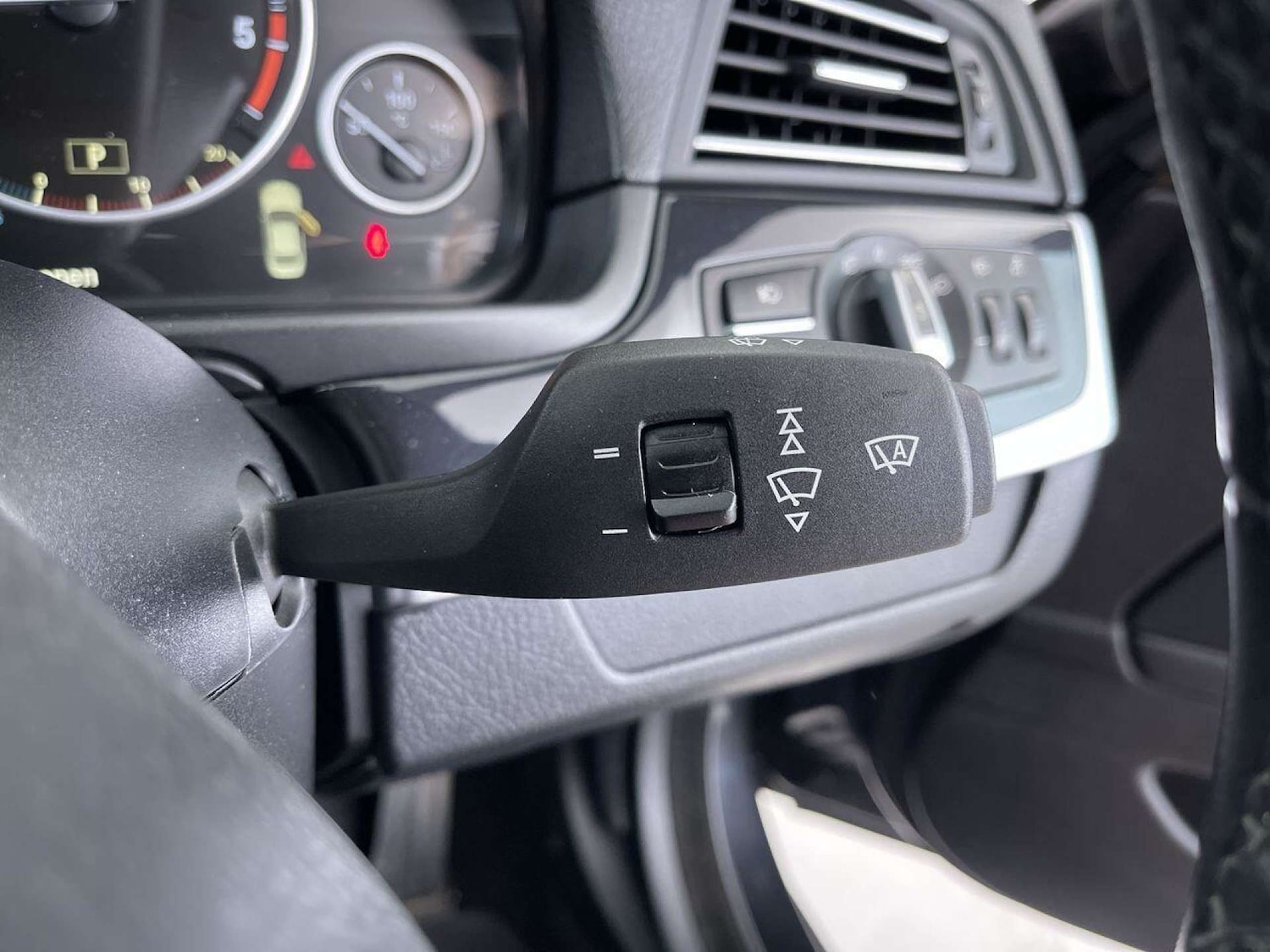 Used BMW 5 Series 2010 for sale - 76542284: Photo 53