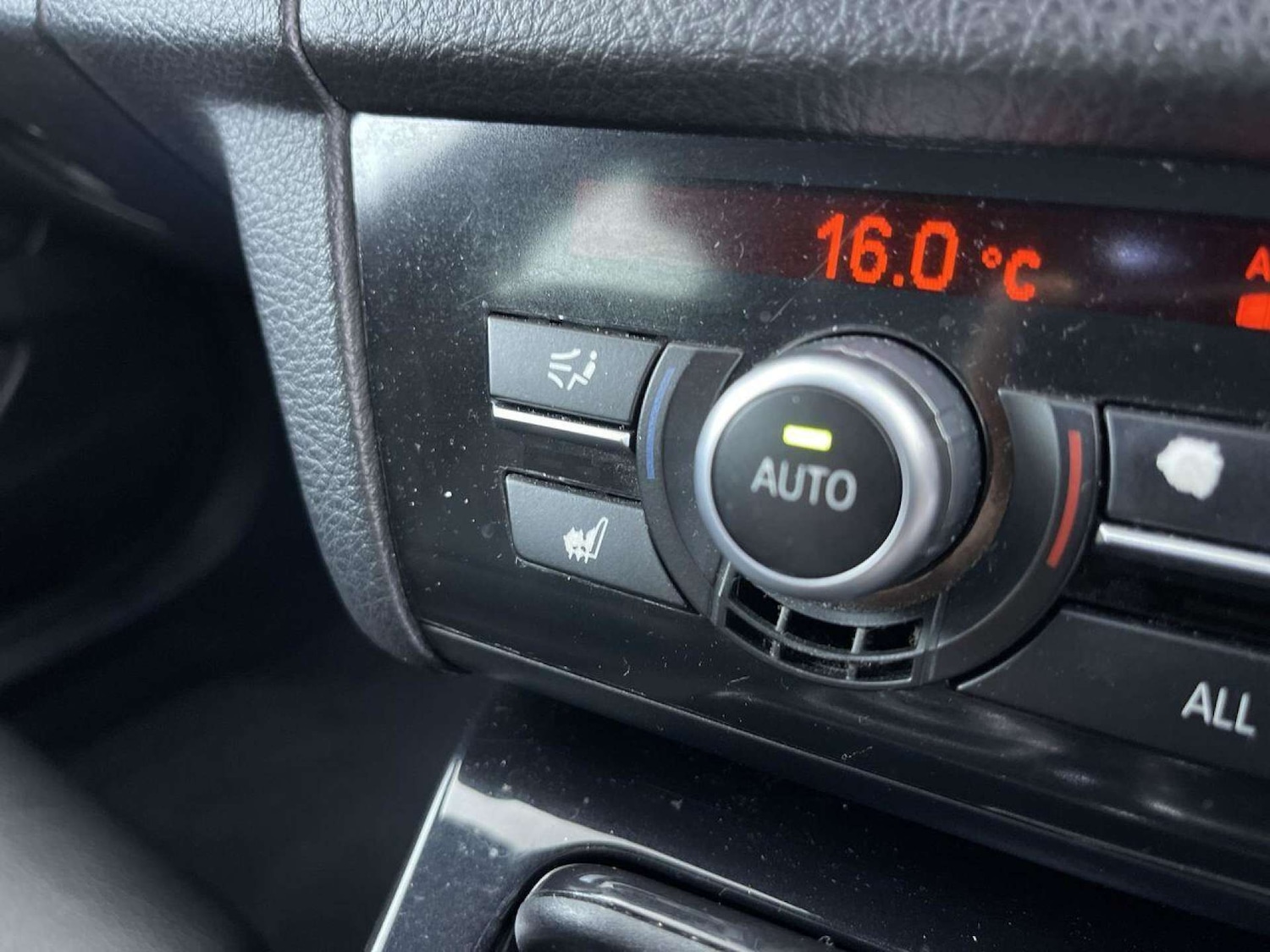 Used BMW 5 Series 2010 for sale - 76542284: Photo 54