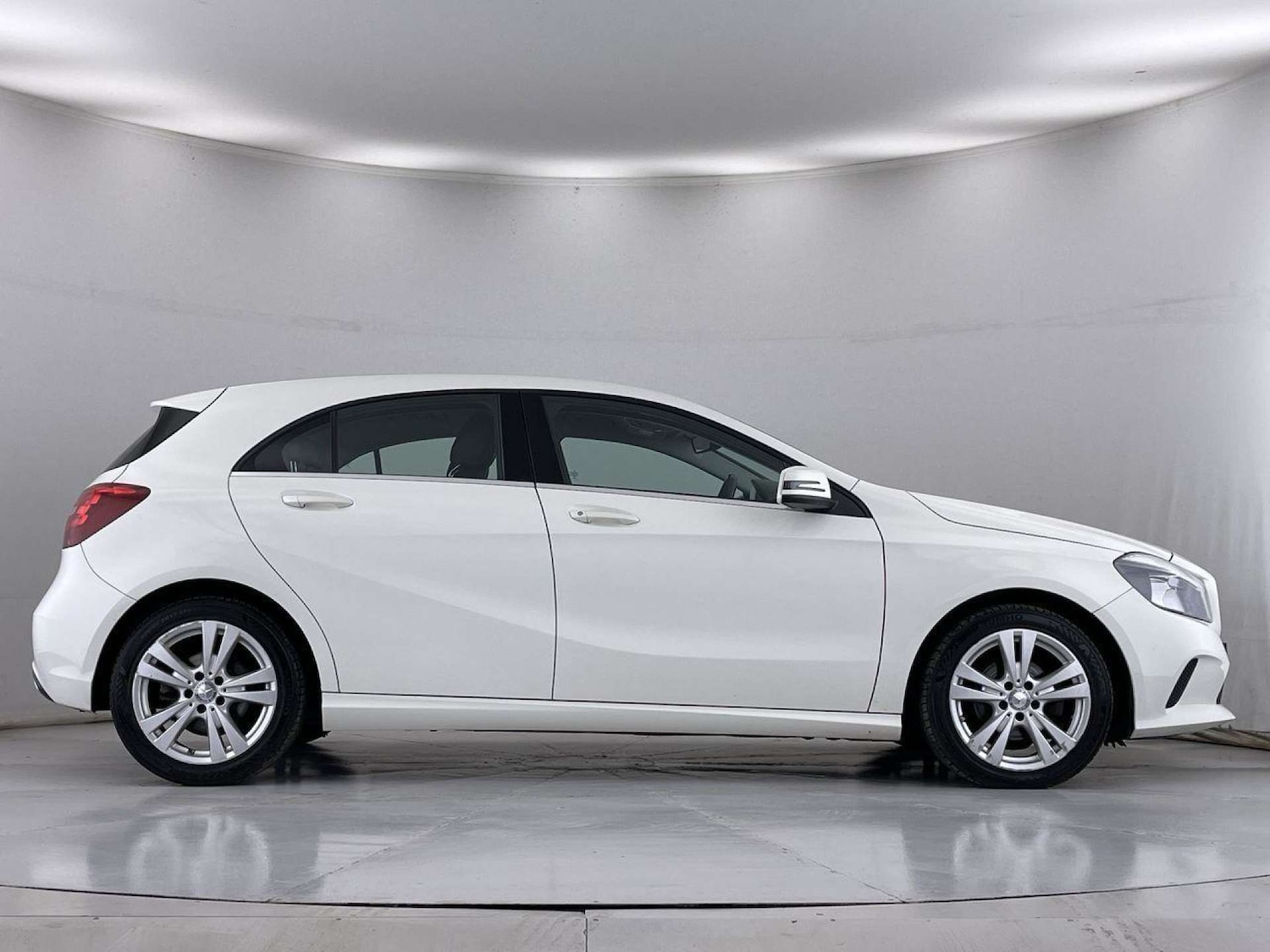 Used Mercedes-Benz A-Class 2015 for sale - 76197235: Photo 15