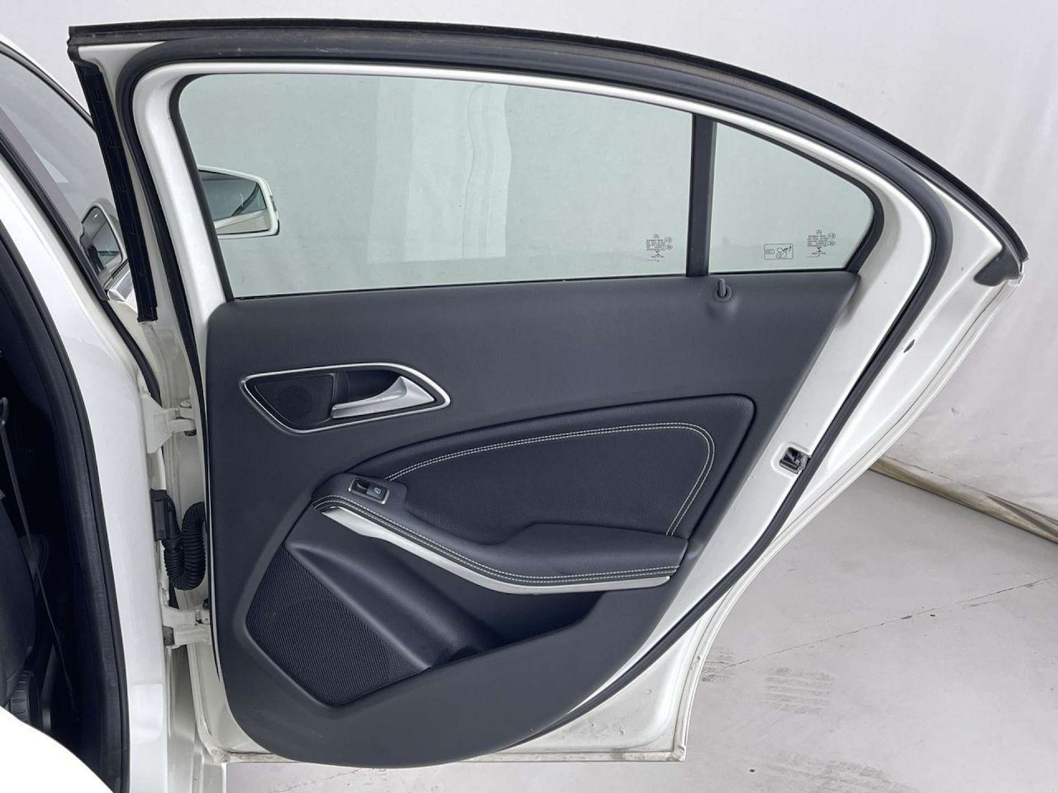 Used Mercedes-Benz A-Class 2015 for sale - 76197235: Photo 30