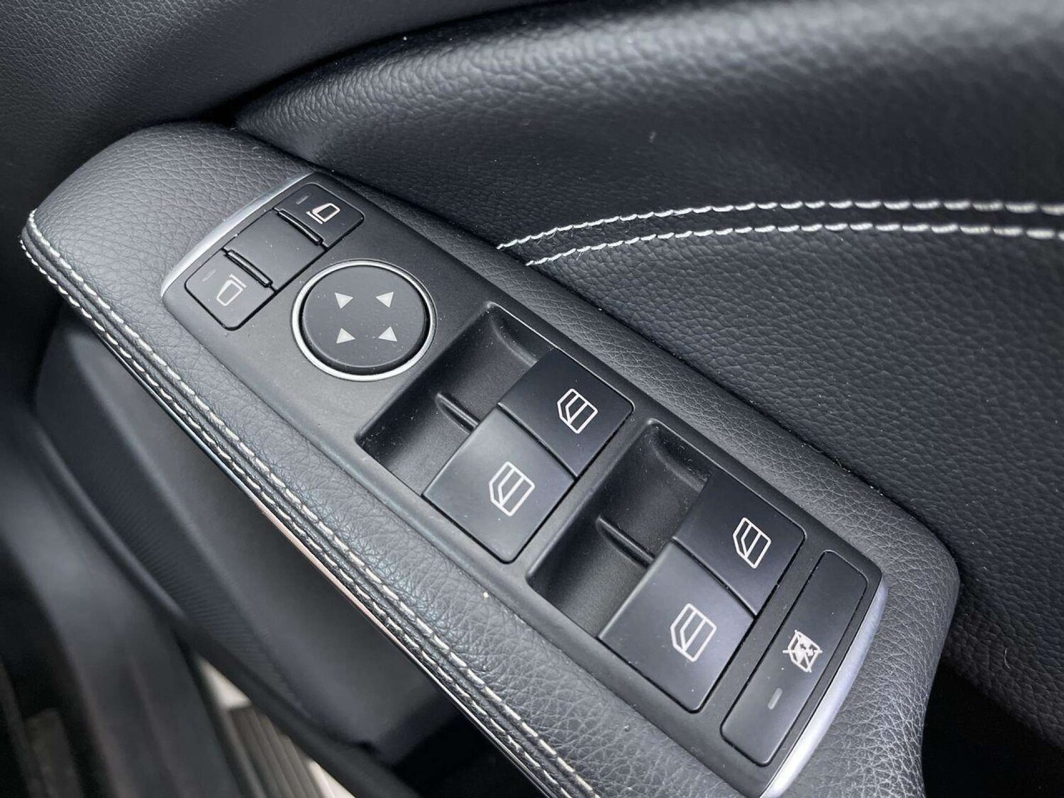 Used Mercedes-Benz A-Class 2015 for sale - 76197235: Photo 50