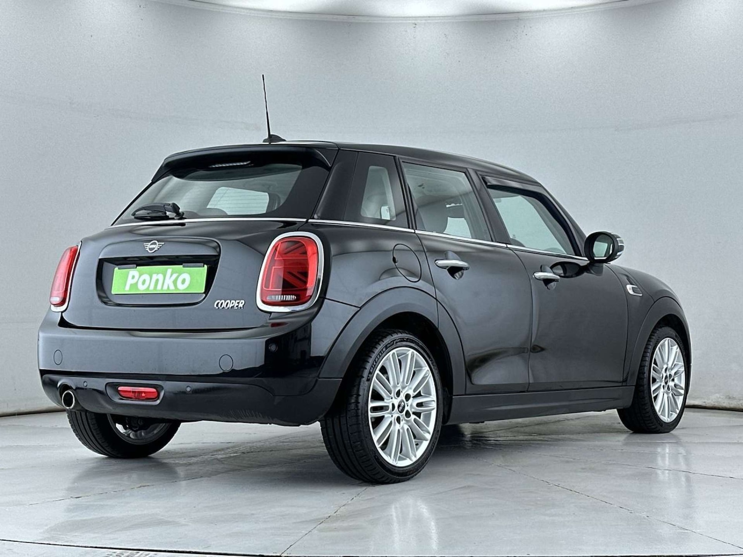 Used MINI Hatch 2018 for sale - 77523223: Photo 5