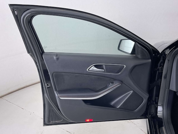 Used Mercedes-Benz A-Class 2017 for sale - 76280376: Photo 27