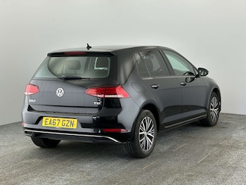 Used Volkswagen Golf 2017 for sale - 78744412: Photo