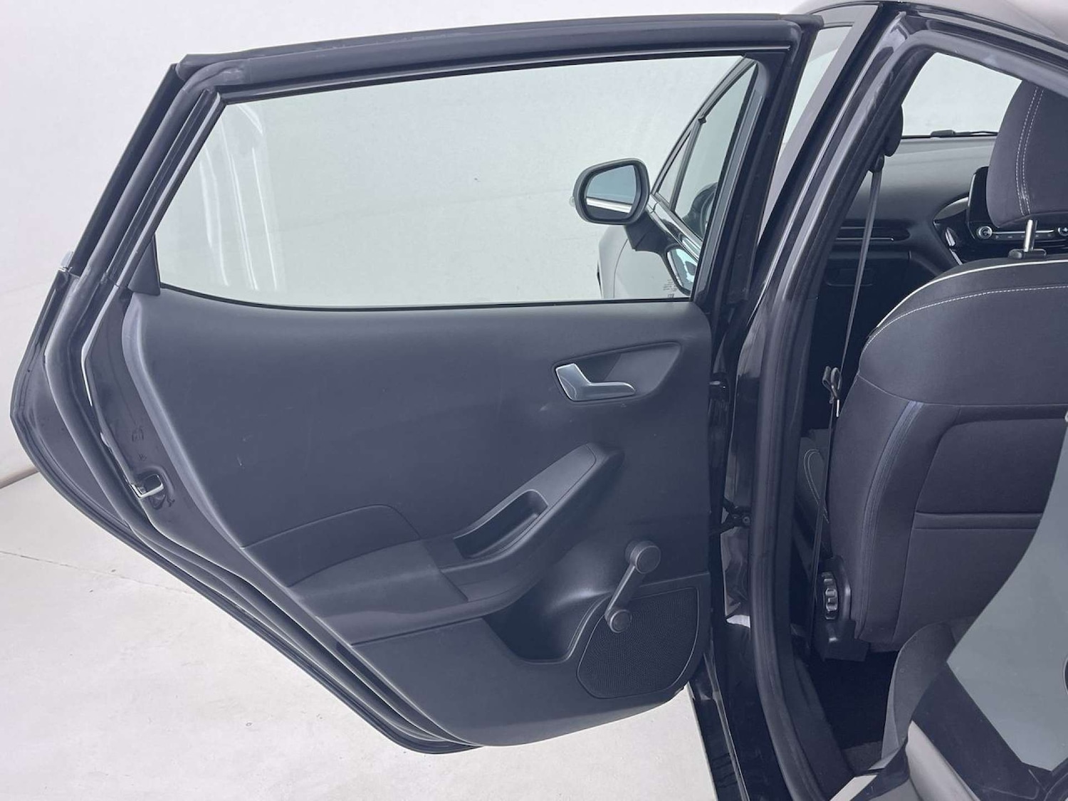 Used Ford Fiesta 2018 for sale - 77247860: Photo 28