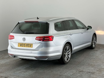 Used Volkswagen Passat 2015 for sale - 78340618: Photo