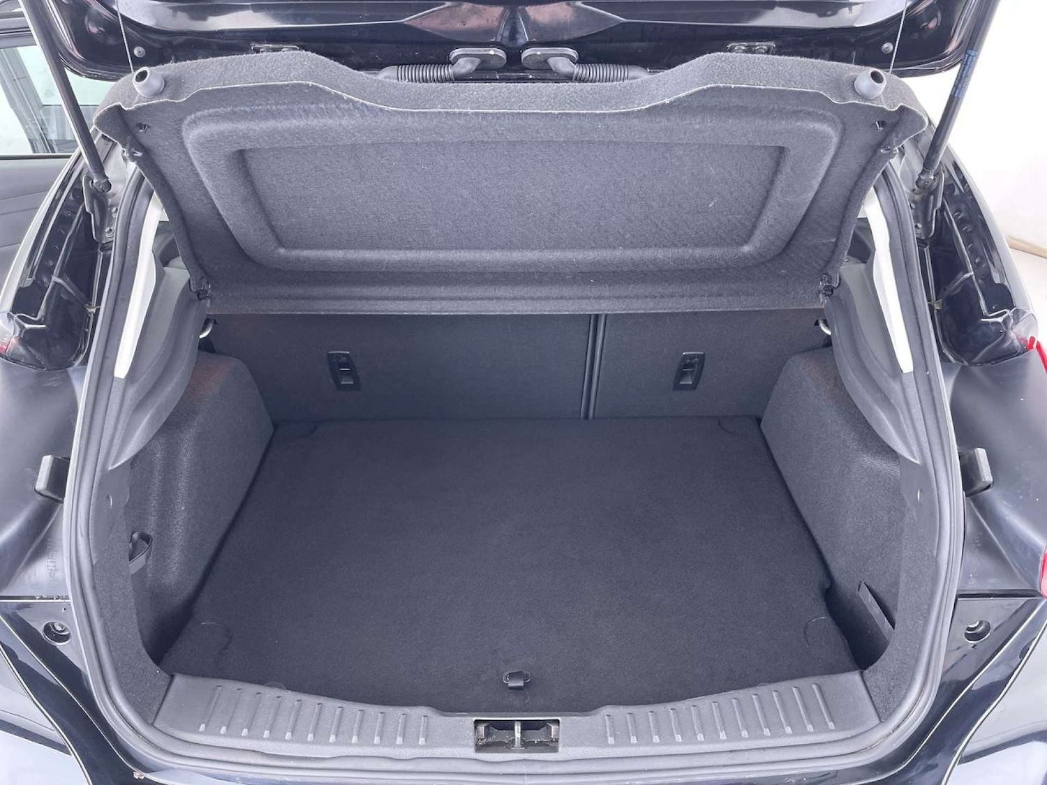 Used Ford Focus 2015 for sale - 76170872: Photo 10