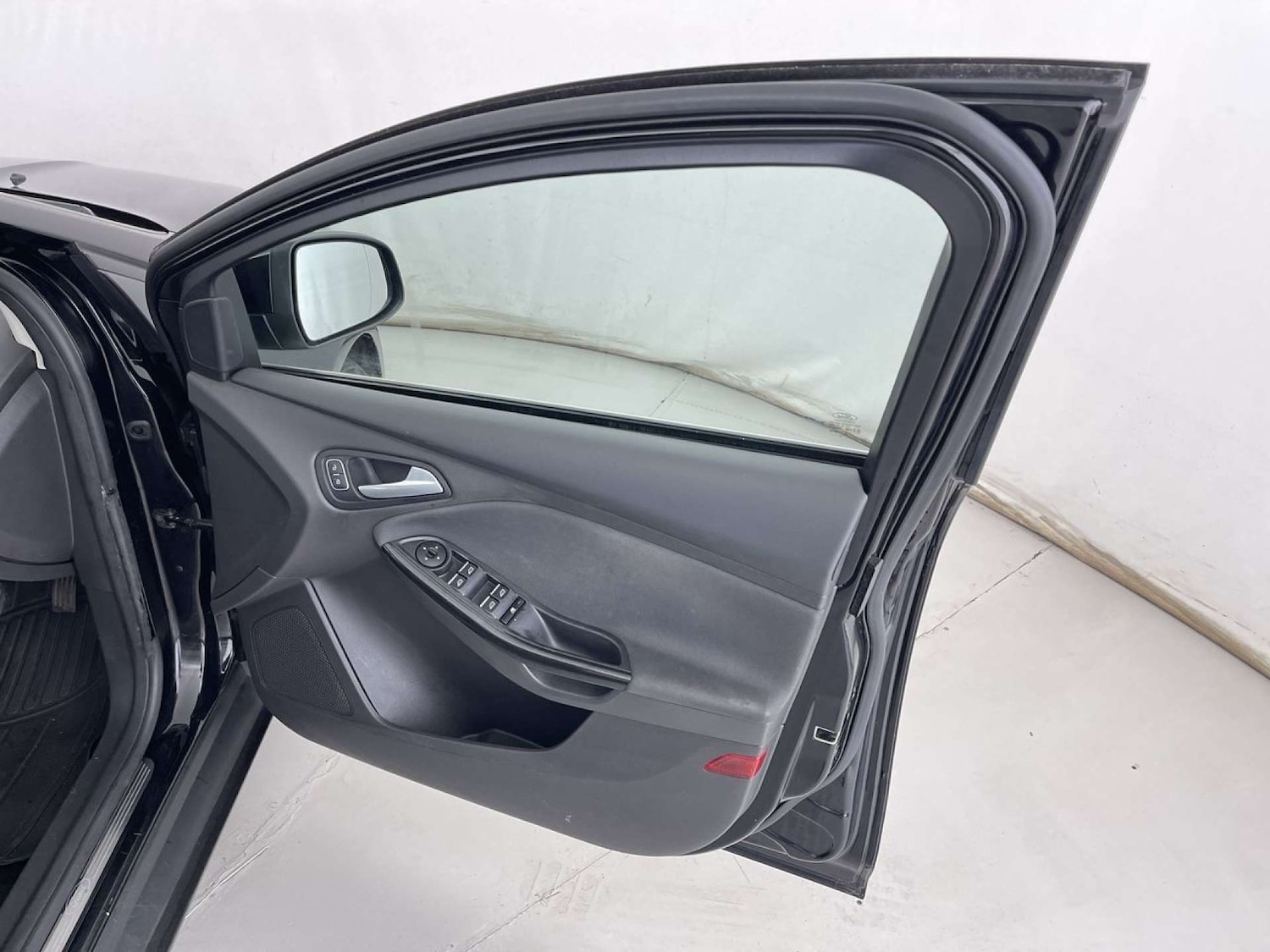 Used Ford Focus 2015 for sale - 76170872: Photo 29