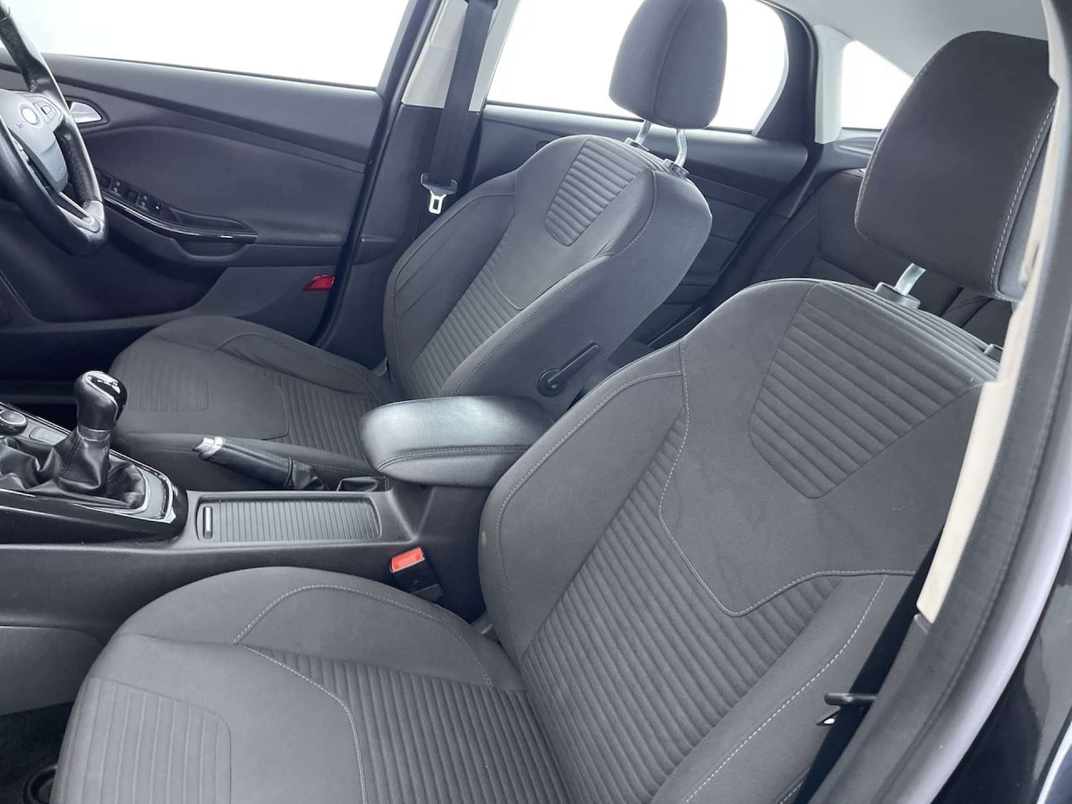 Used Ford Focus 2015 for sale - 76170872: Photo 31