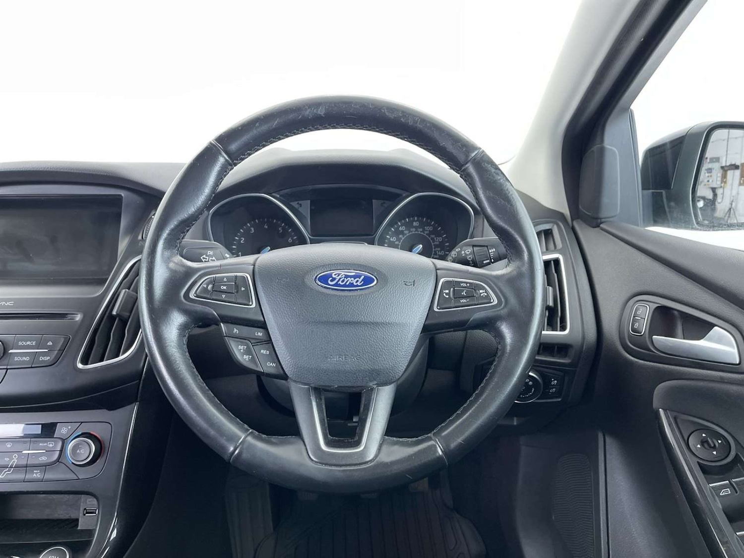 Used Ford Focus 2015 for sale - 76170872: Photo 36