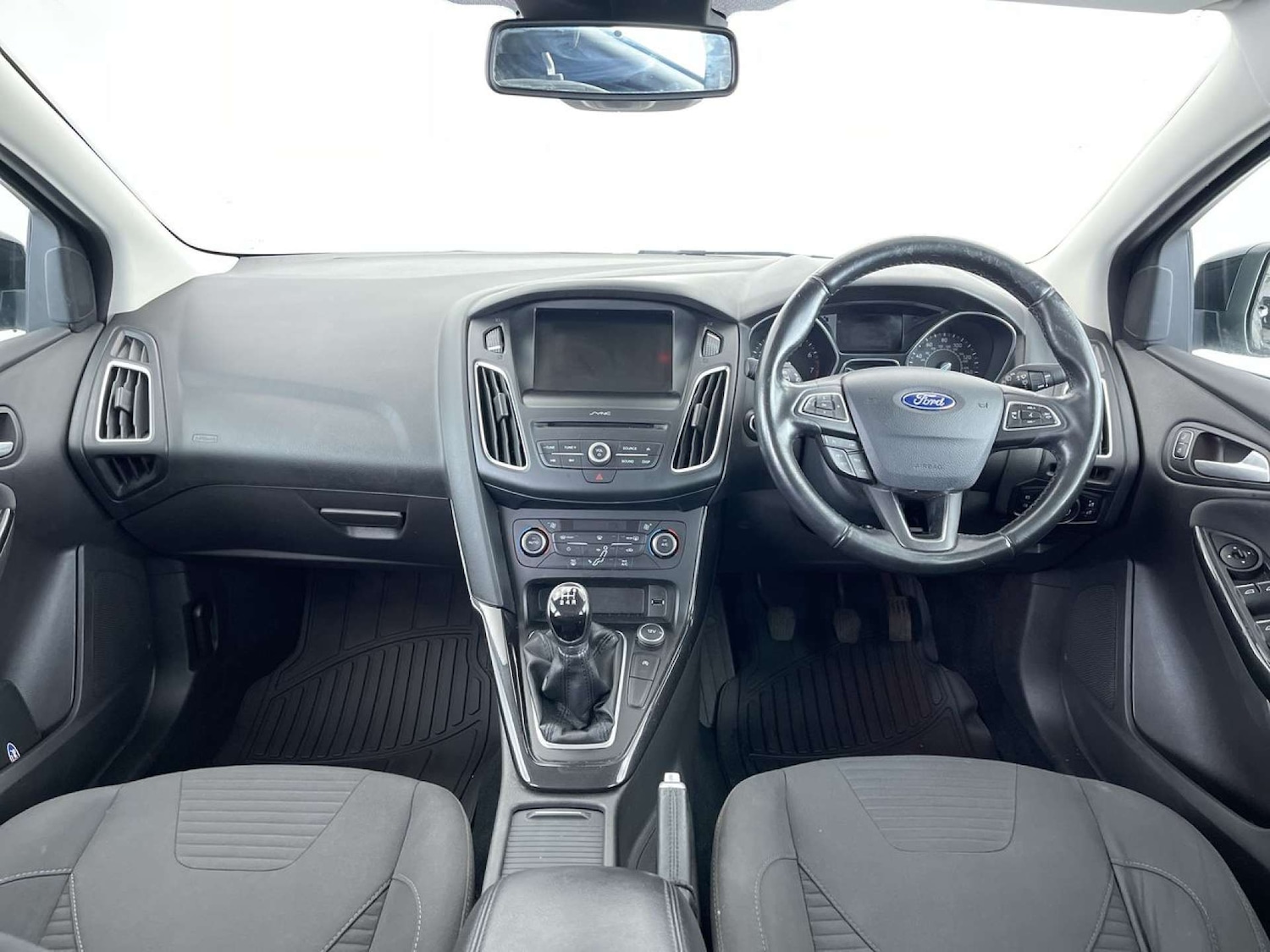 Used Ford Focus 2015 for sale - 76170872: Photo 8