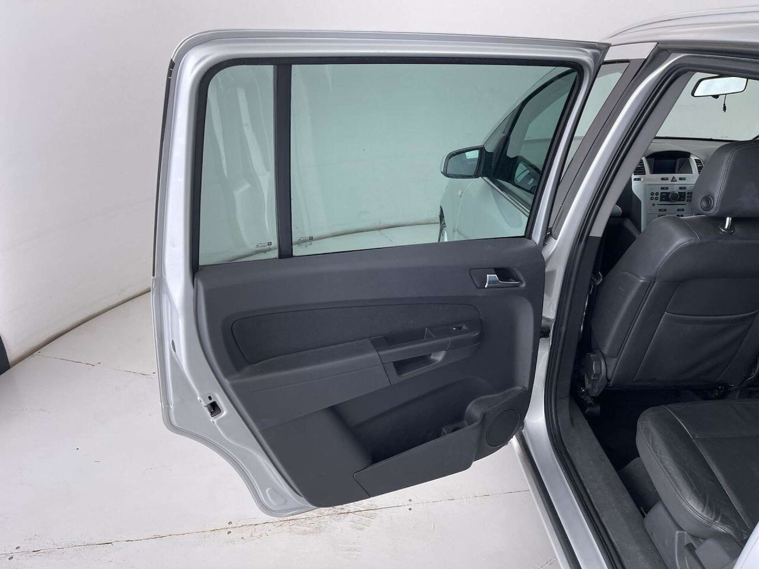 Vehicle 28
