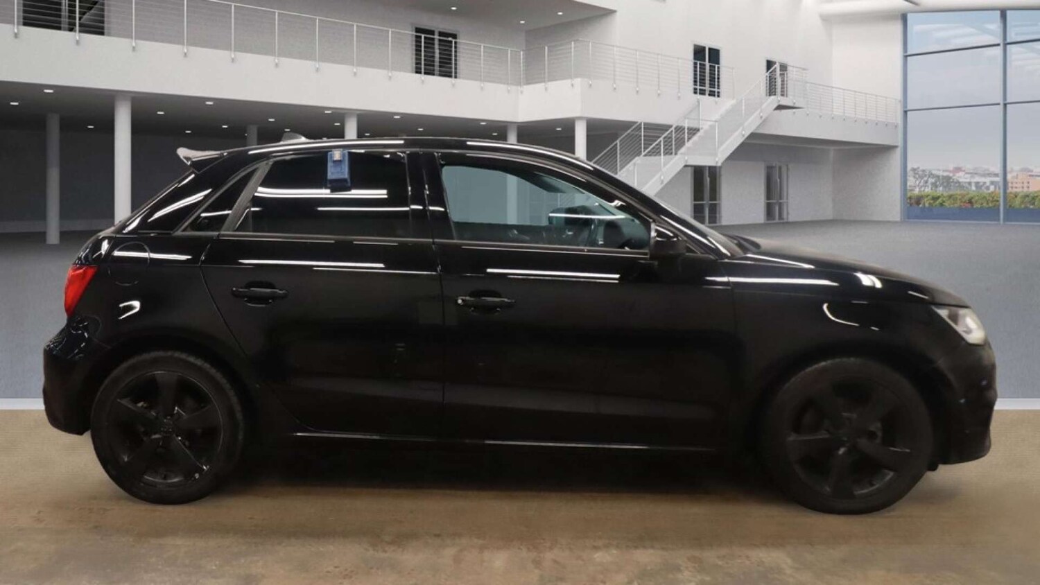 Used Audi A1 2016 for sale - 76905281: Photo 5