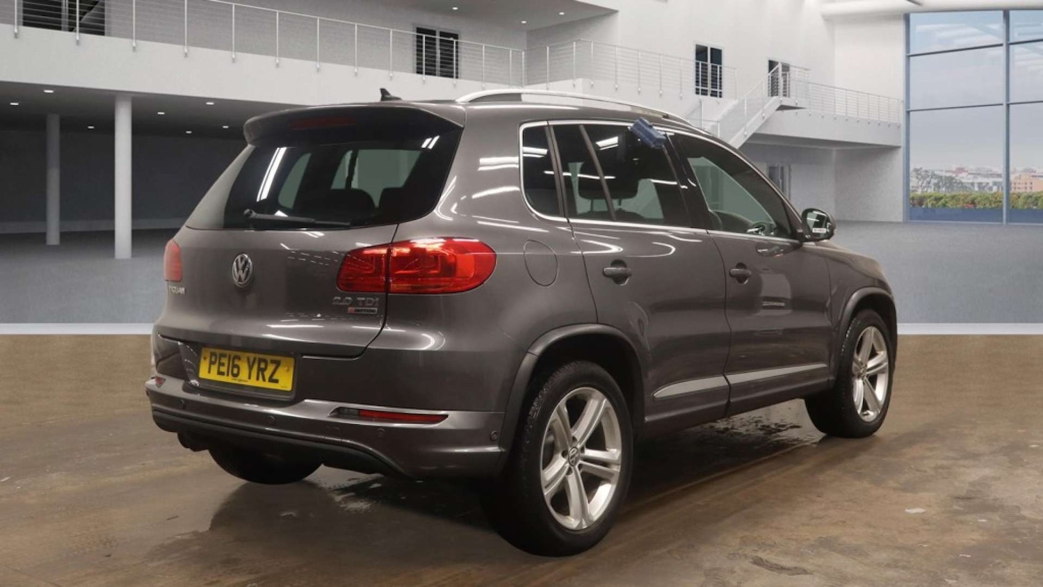 Used Volkswagen Tiguan 2016 for sale - 76905286: Photo 3