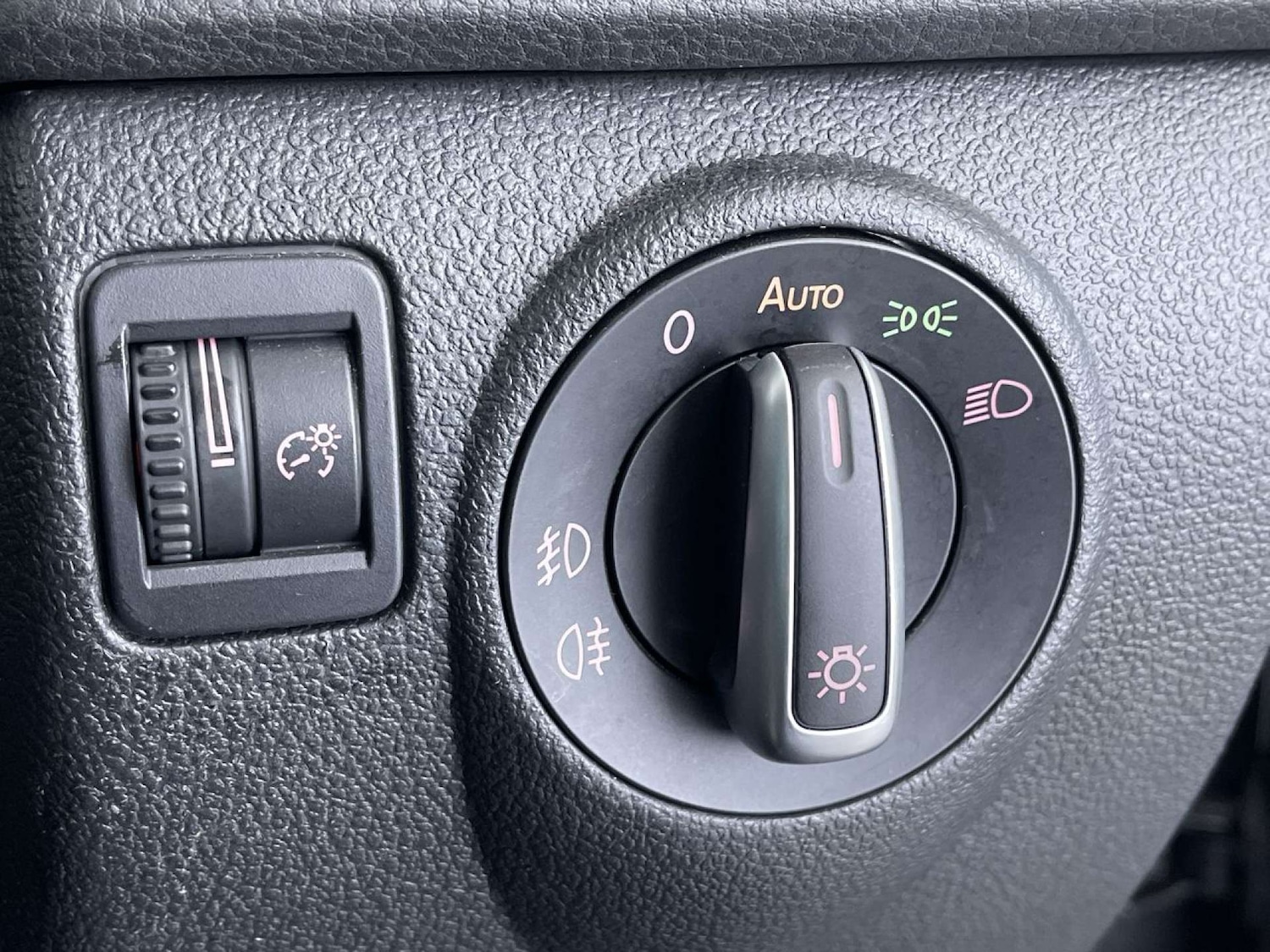 Used Volkswagen Tiguan 2016 for sale - 76905286: Photo 49