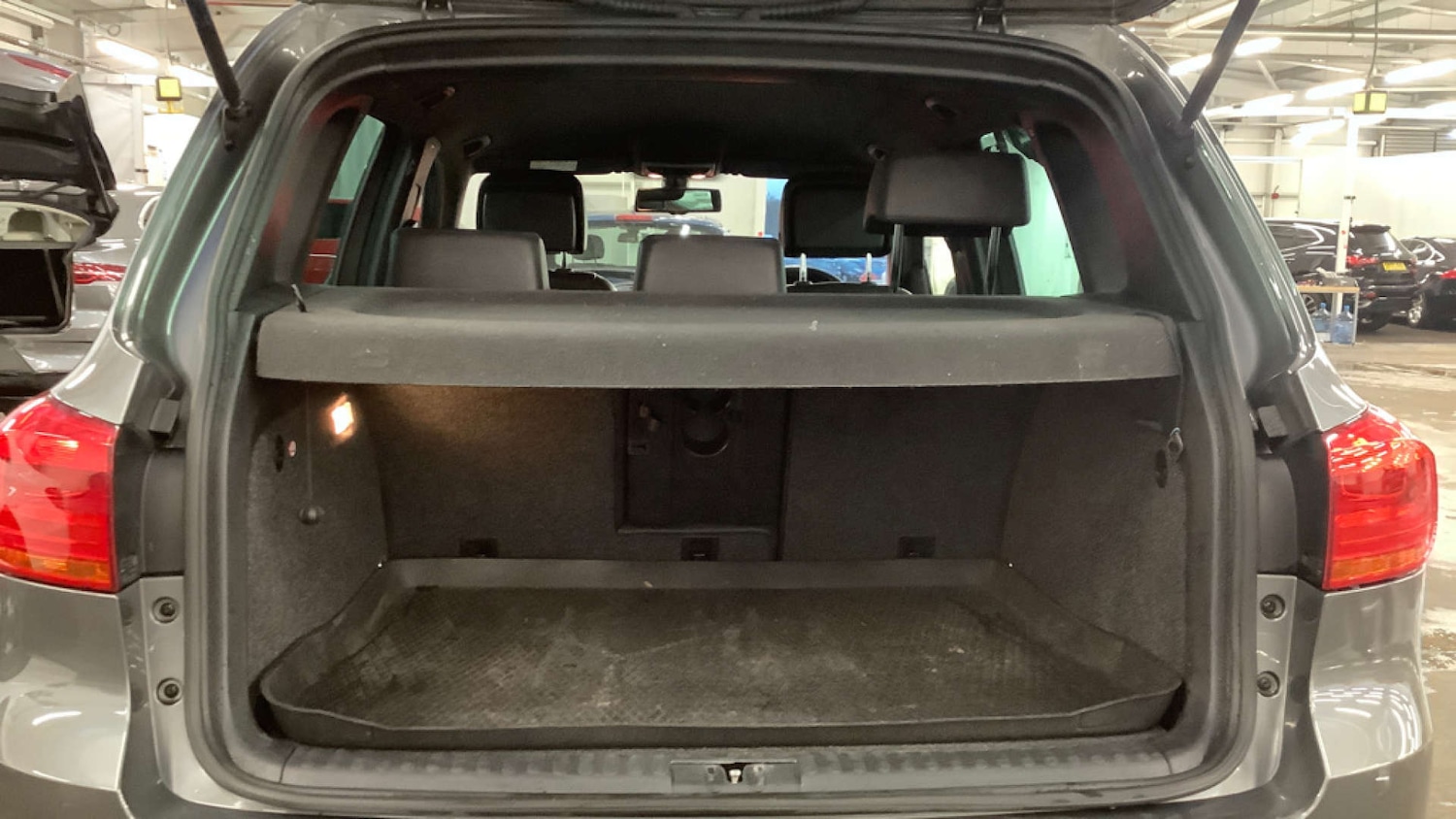 Used Volkswagen Tiguan 2016 for sale - 76905286: Photo 6