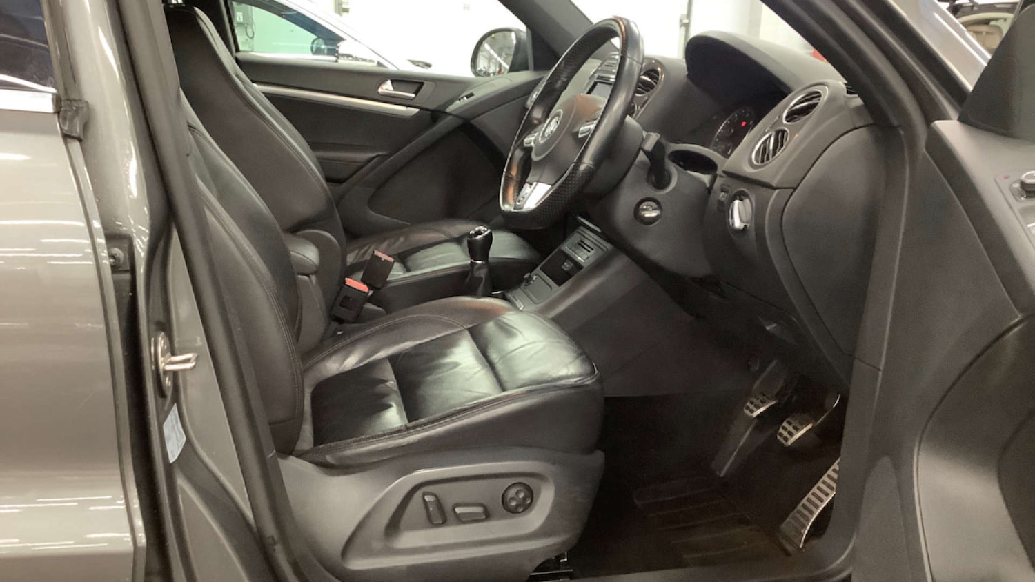 Used Volkswagen Tiguan 2016 for sale - 76905286: Photo 8