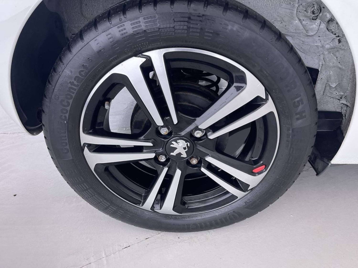 Used Peugeot 108 2017 for sale - 77701598: Photo 23