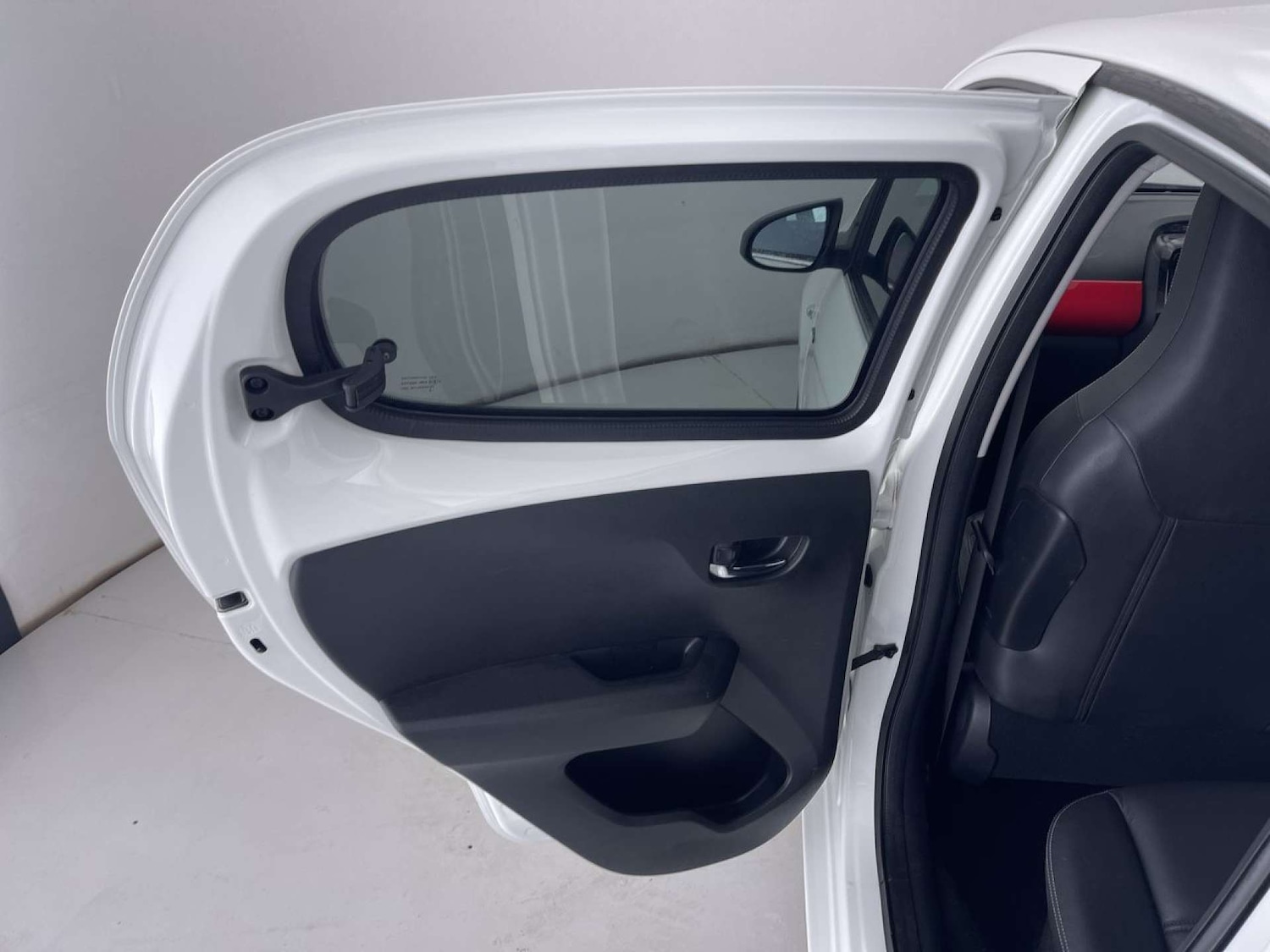 Used Peugeot 108 2017 for sale - 77701598: Photo 28