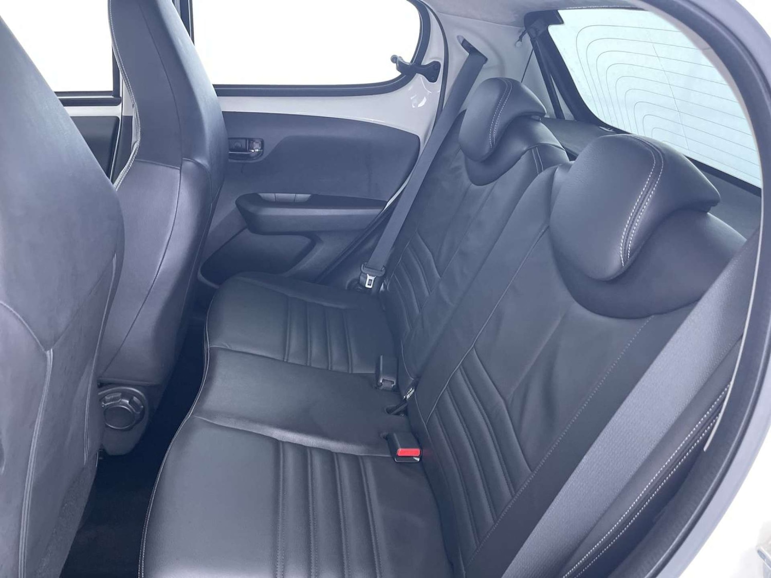 Used Peugeot 108 2017 for sale - 77701598: Photo 9