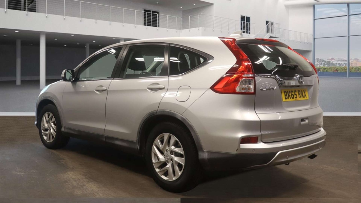 Used Honda CR-V 2015 for sale - 76719557: Photo 3