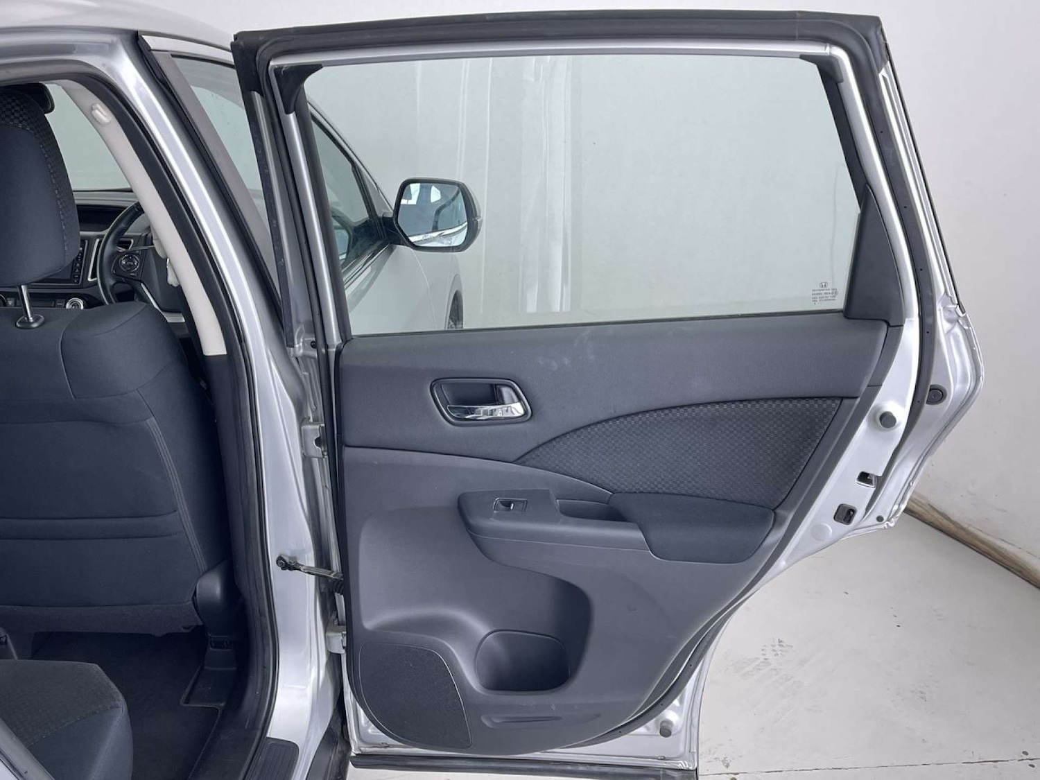 Used Honda CR-V 2015 for sale - 76719557: Photo 30