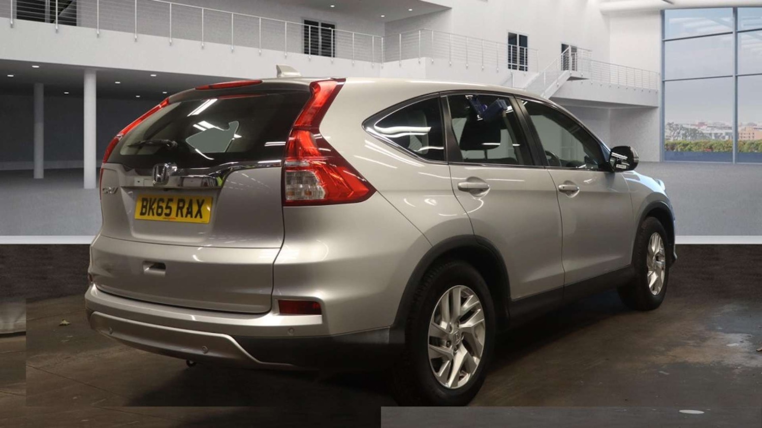 Used Honda CR-V 2015 for sale - 76719557: Photo 4