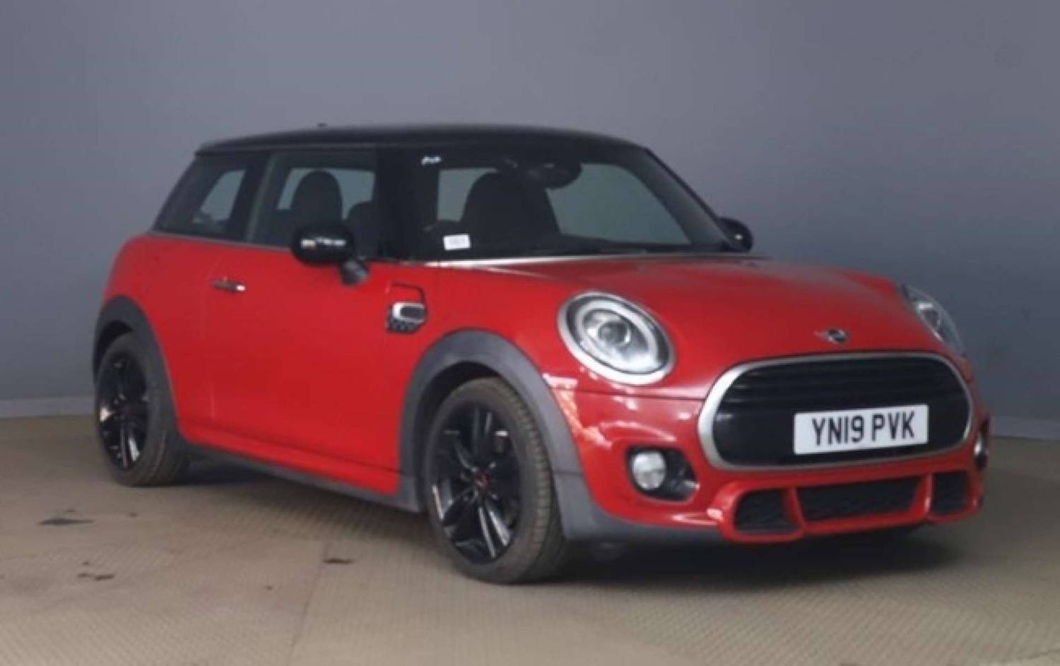 Used MINI Hatch 2019 for sale - 77880378: Photo 1