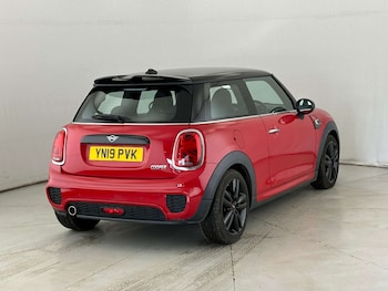 Used MINI Hatch 2019 for sale - 77880378: Photo
