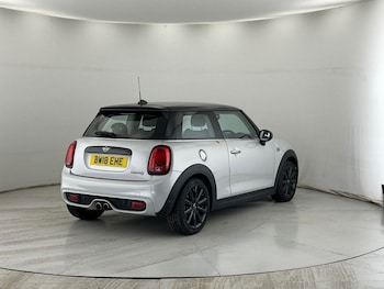 Used MINI Hatch 2018 for sale - 75573893: Photo