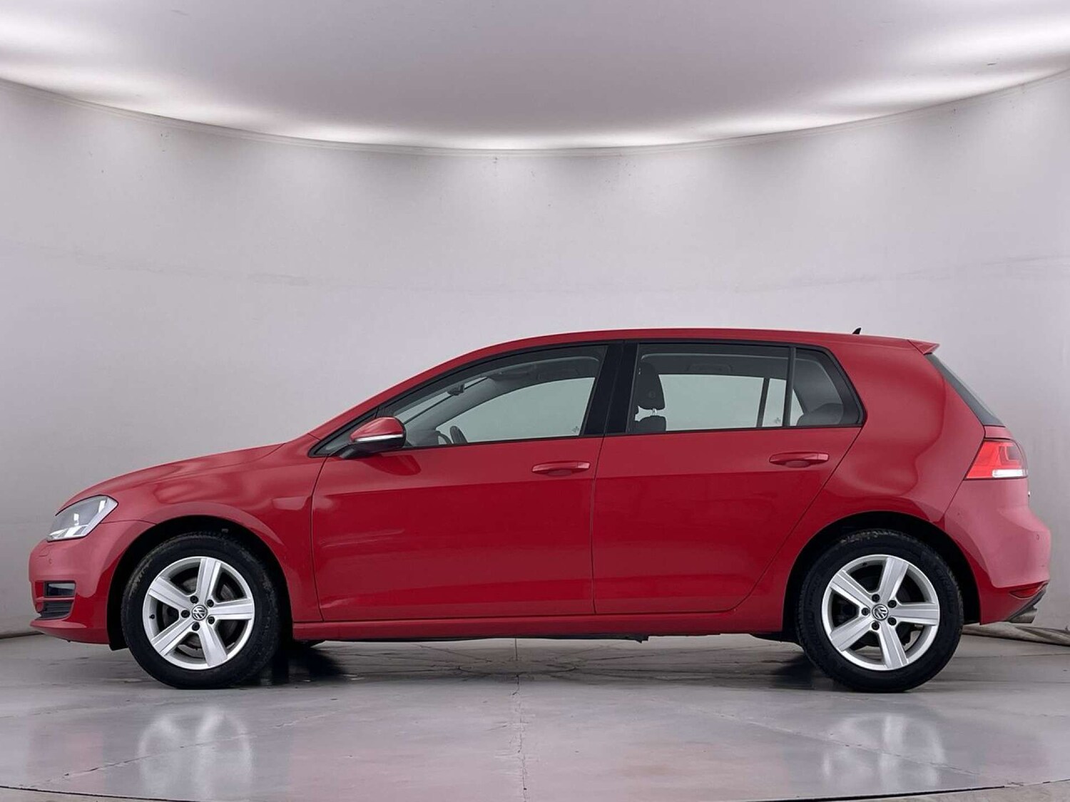 Used Volkswagen Golf 2016 for sale - 76601999: Photo 16