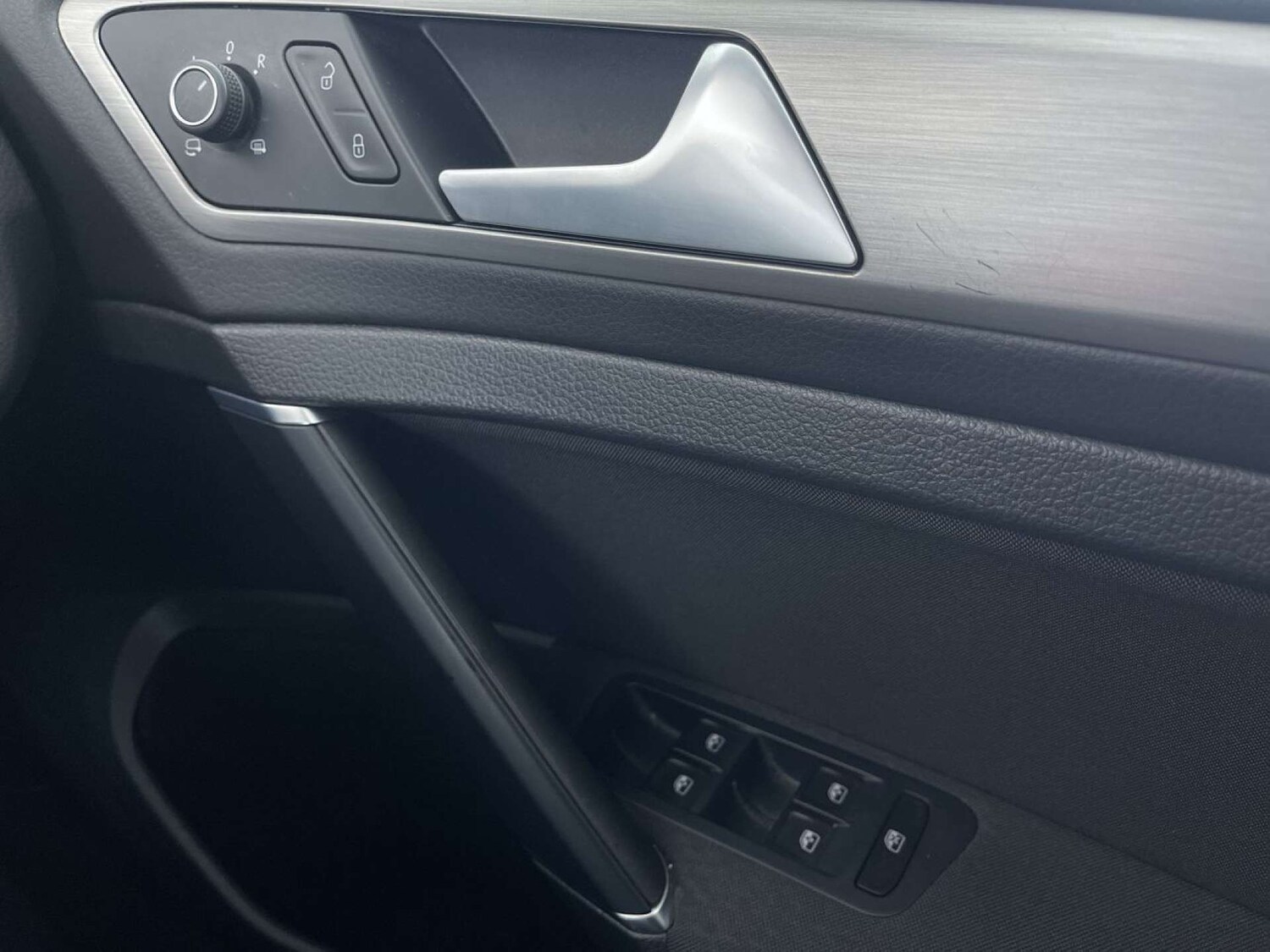 Used Volkswagen Golf 2016 for sale - 76601999: Photo 51