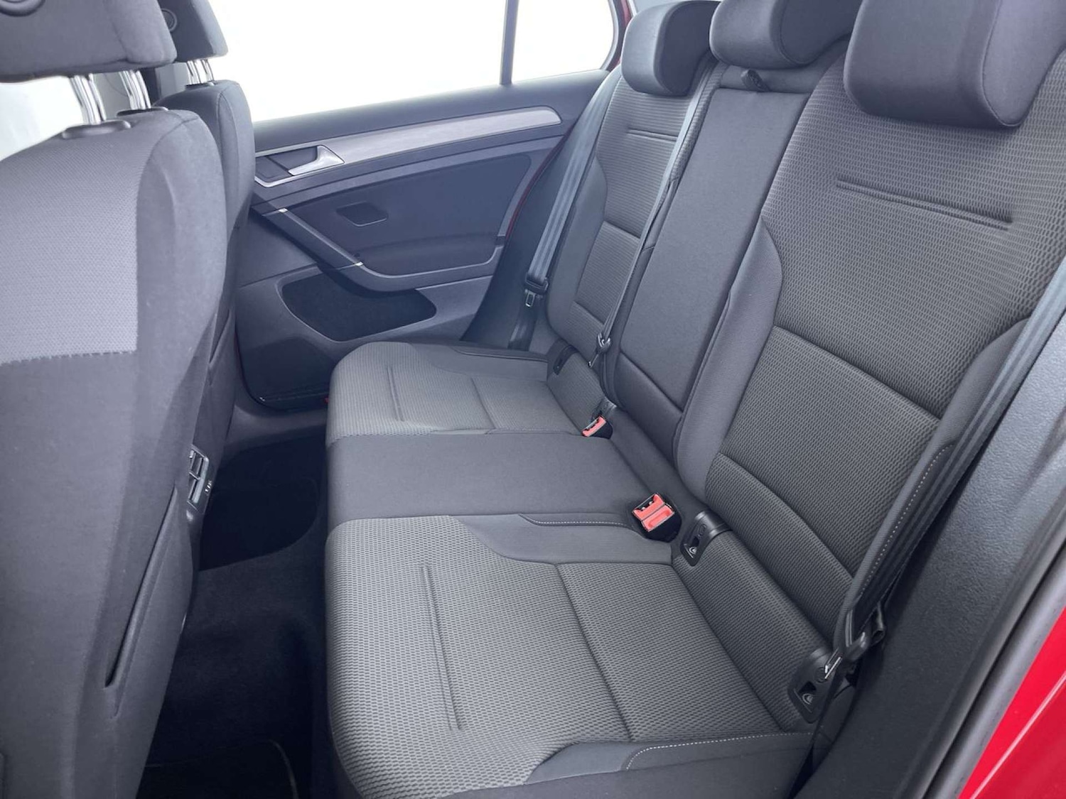 Used Volkswagen Golf 2016 for sale - 76601999: Photo 9