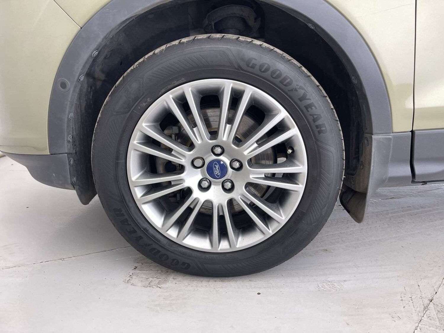 Used Ford Kuga 2013 for sale - 77583923: Photo 11