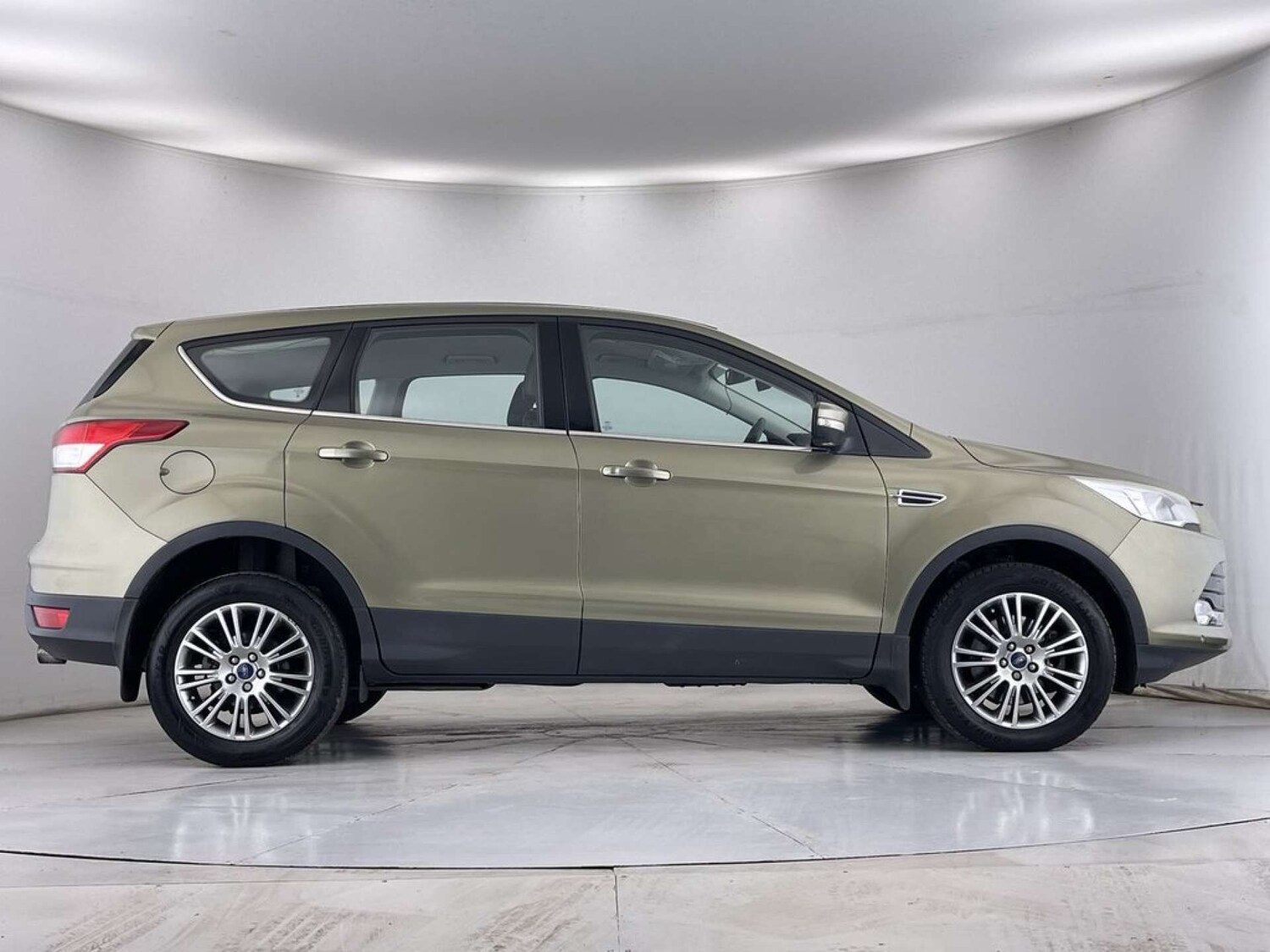 Used Ford Kuga 2013 for sale - 77583923: Photo 15