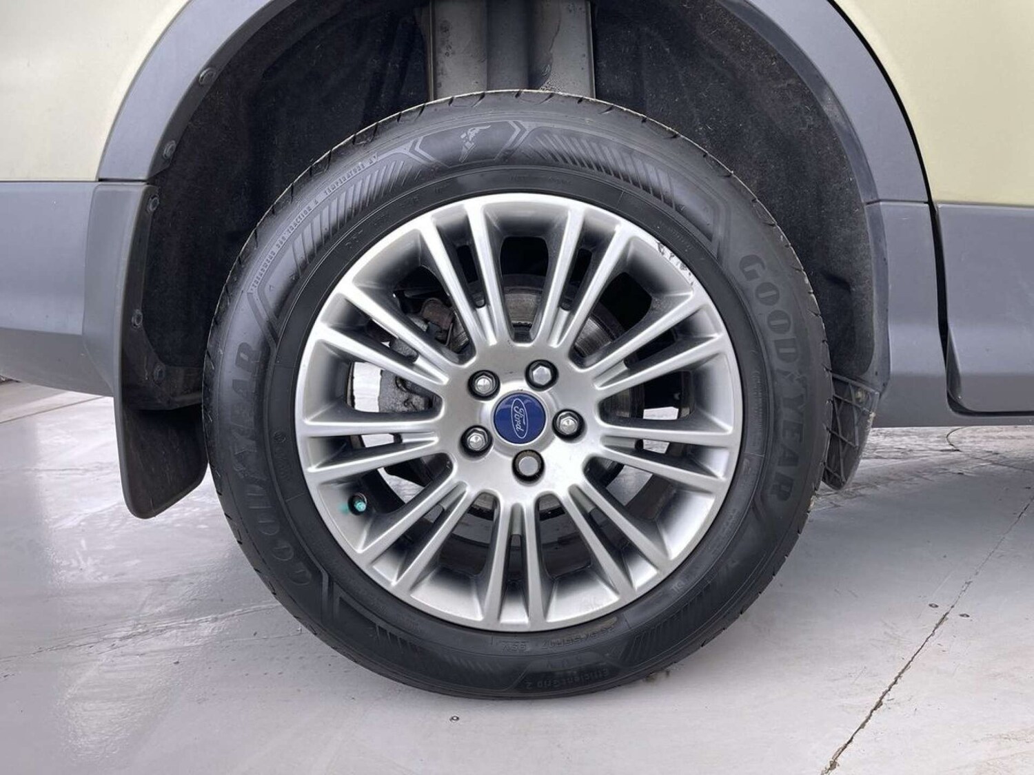 Used Ford Kuga 2013 for sale - 77583923: Photo 23