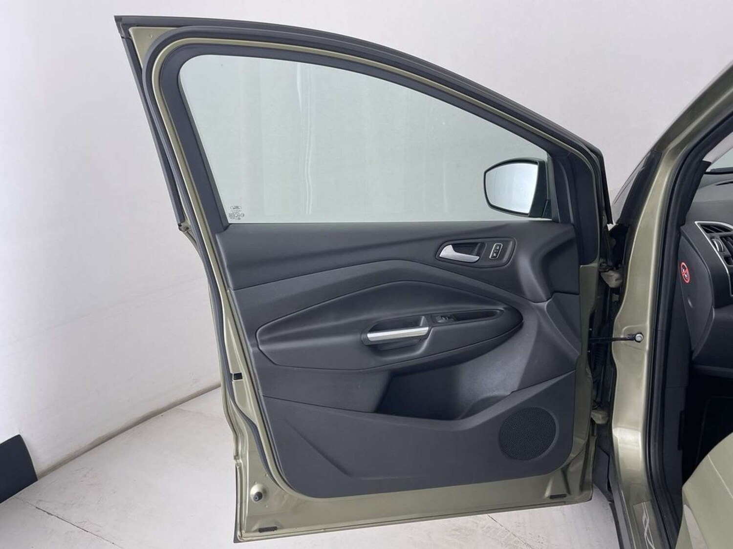 Used Ford Kuga 2013 for sale - 77583923: Photo 27